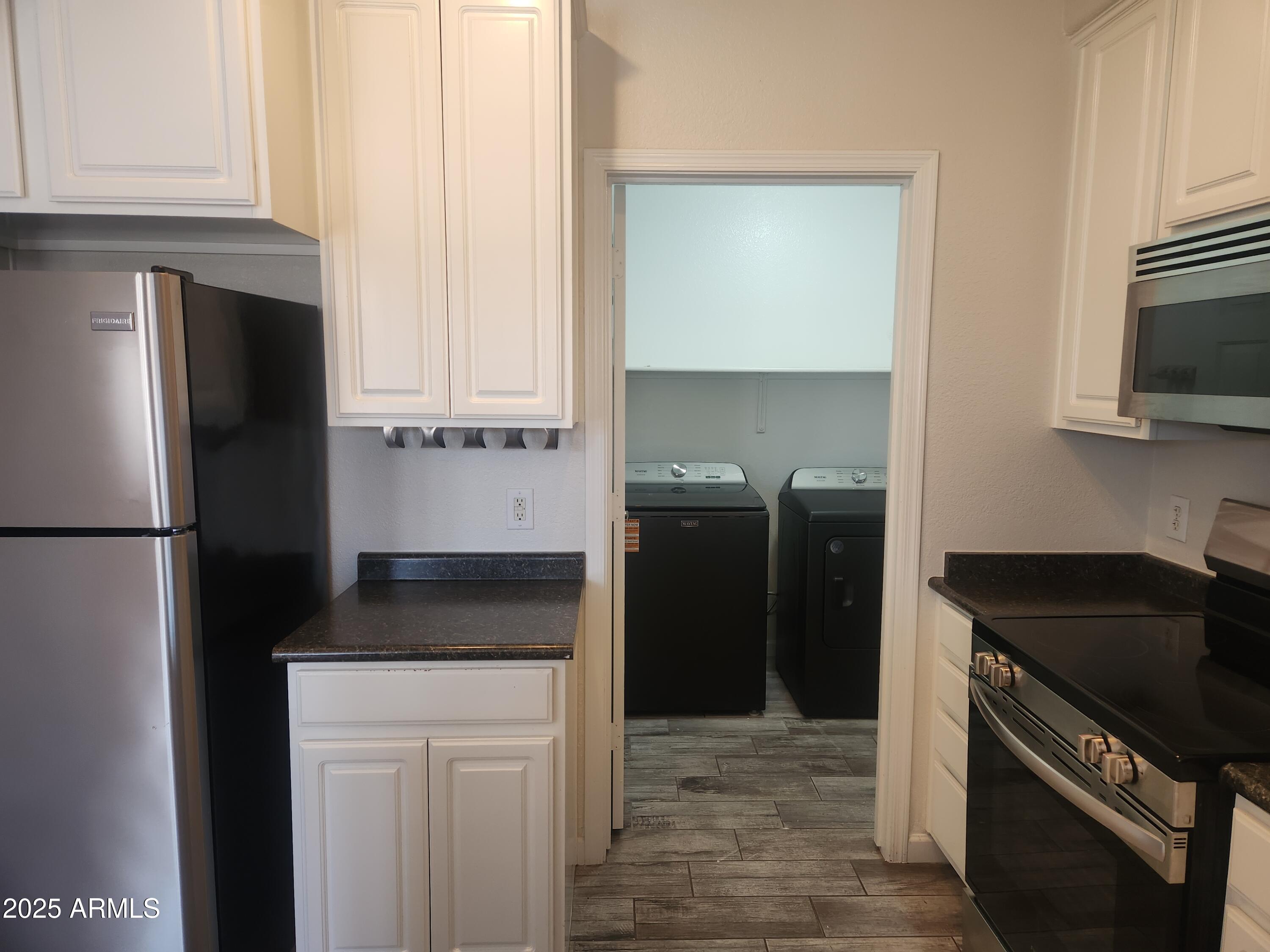 5303 N 7TH Street, 214