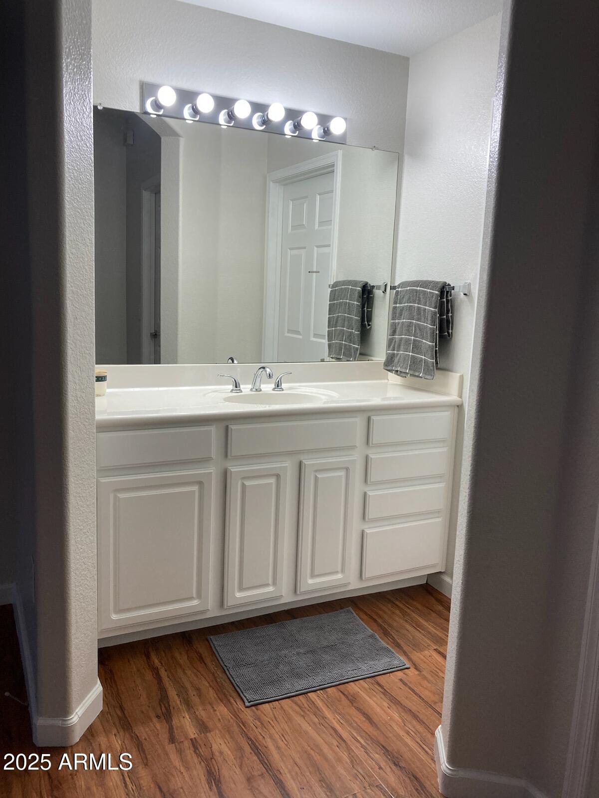 5303 N 7TH Street, 214