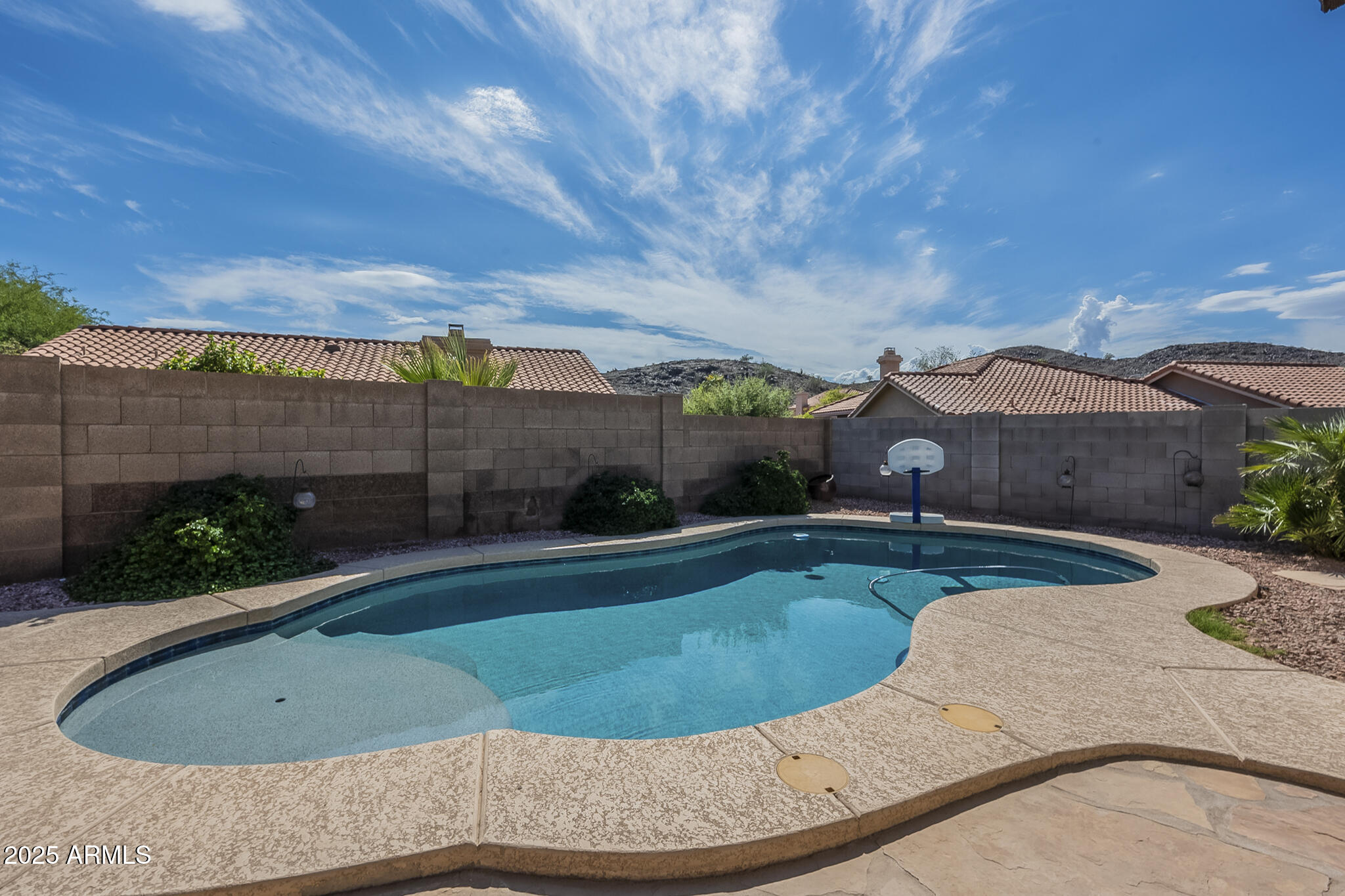 14447 S 40th Place