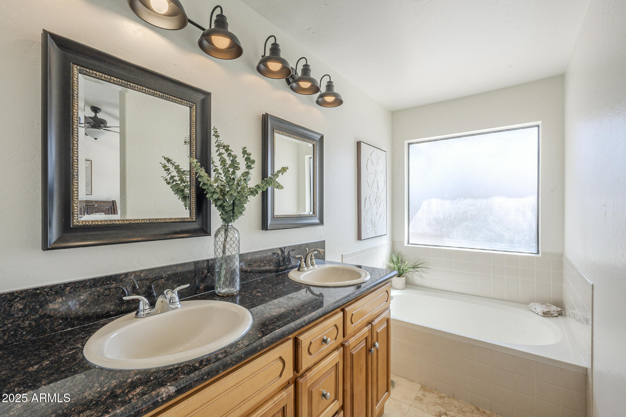 14447 S 40th Place
