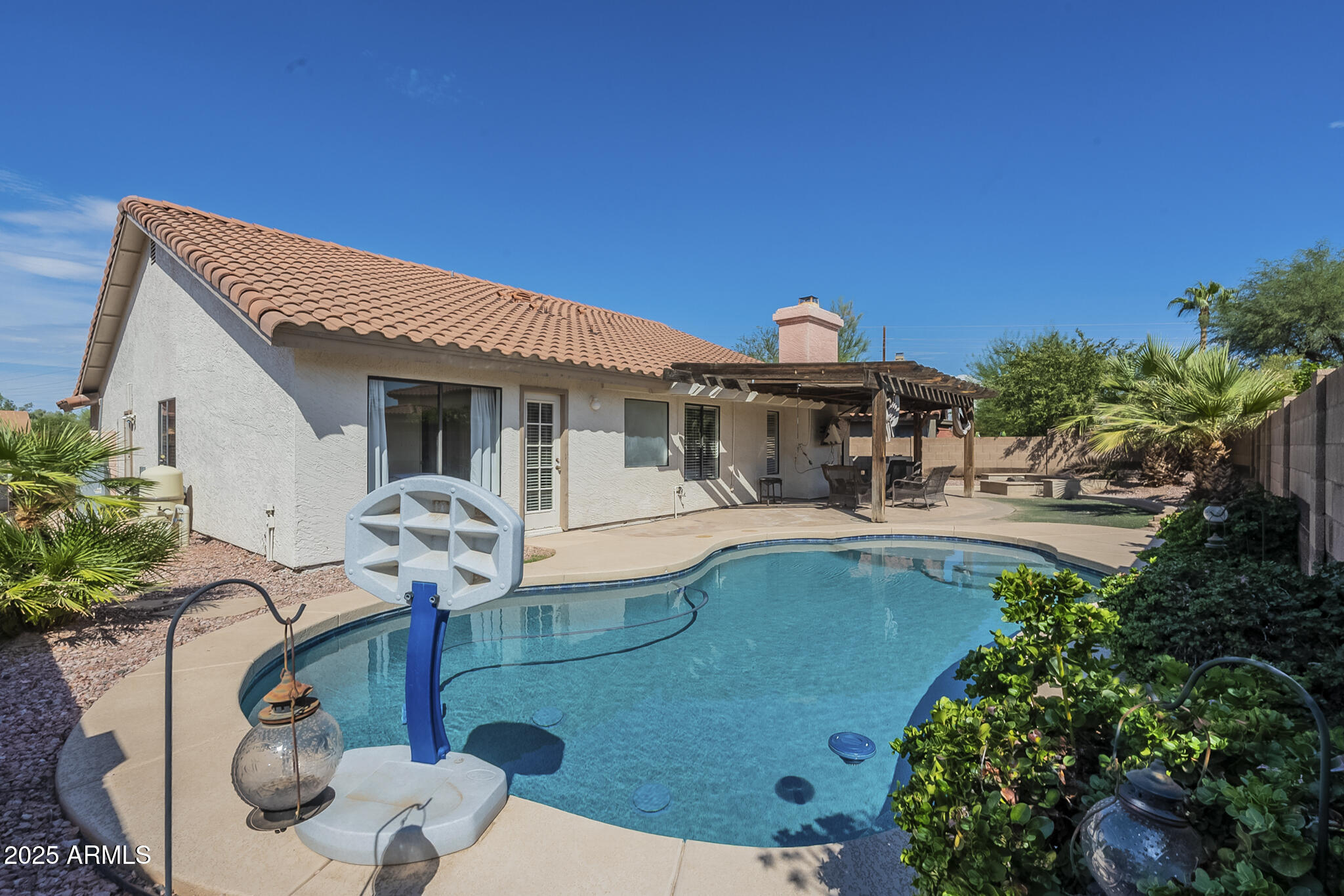 14447 S 40th Place