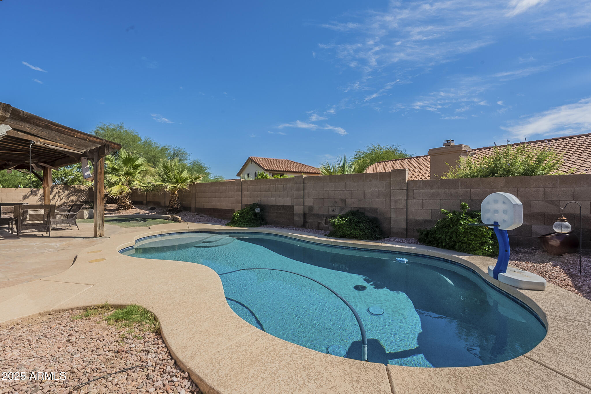 14447 S 40th Place