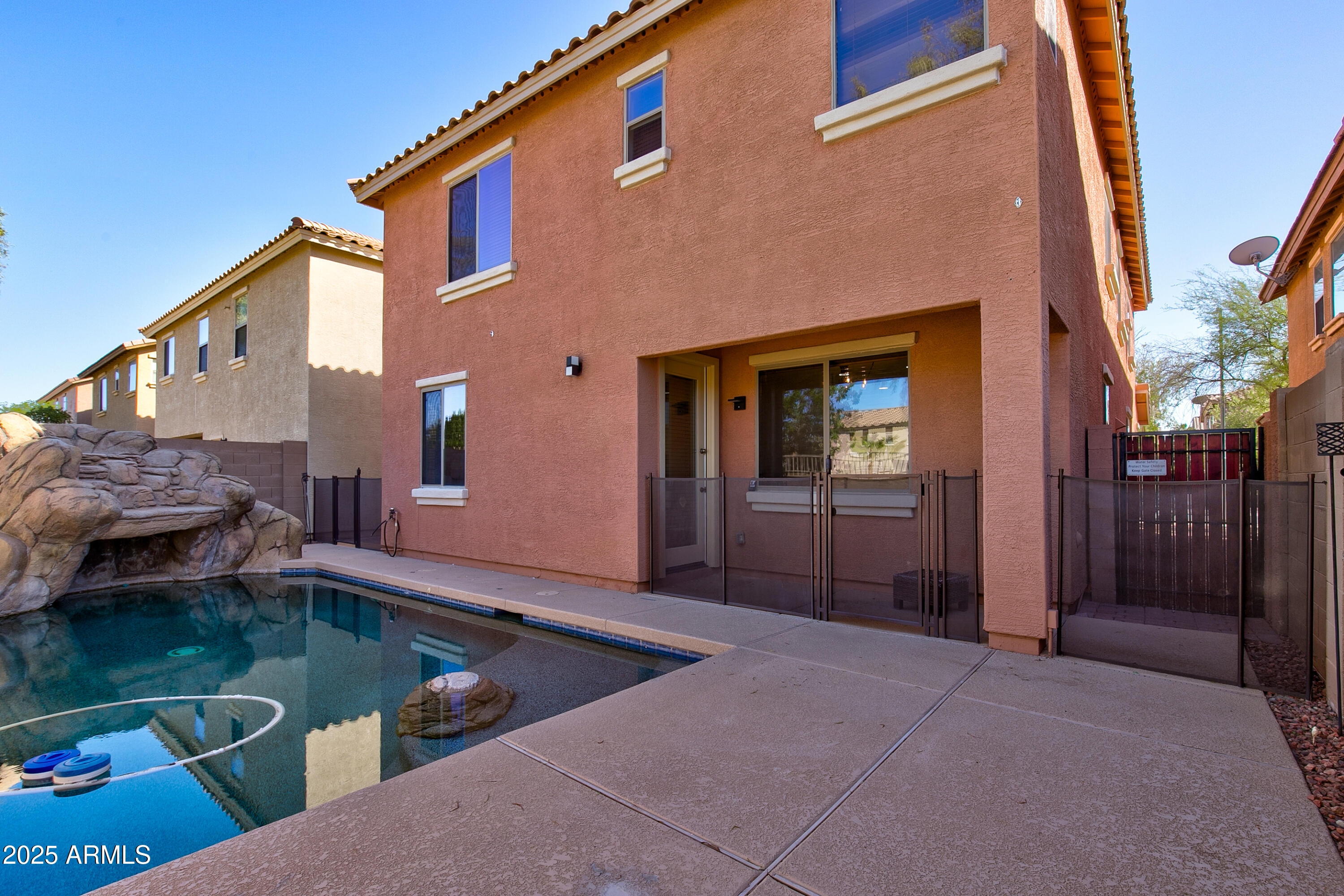 14744 W POINSETTIA Drive