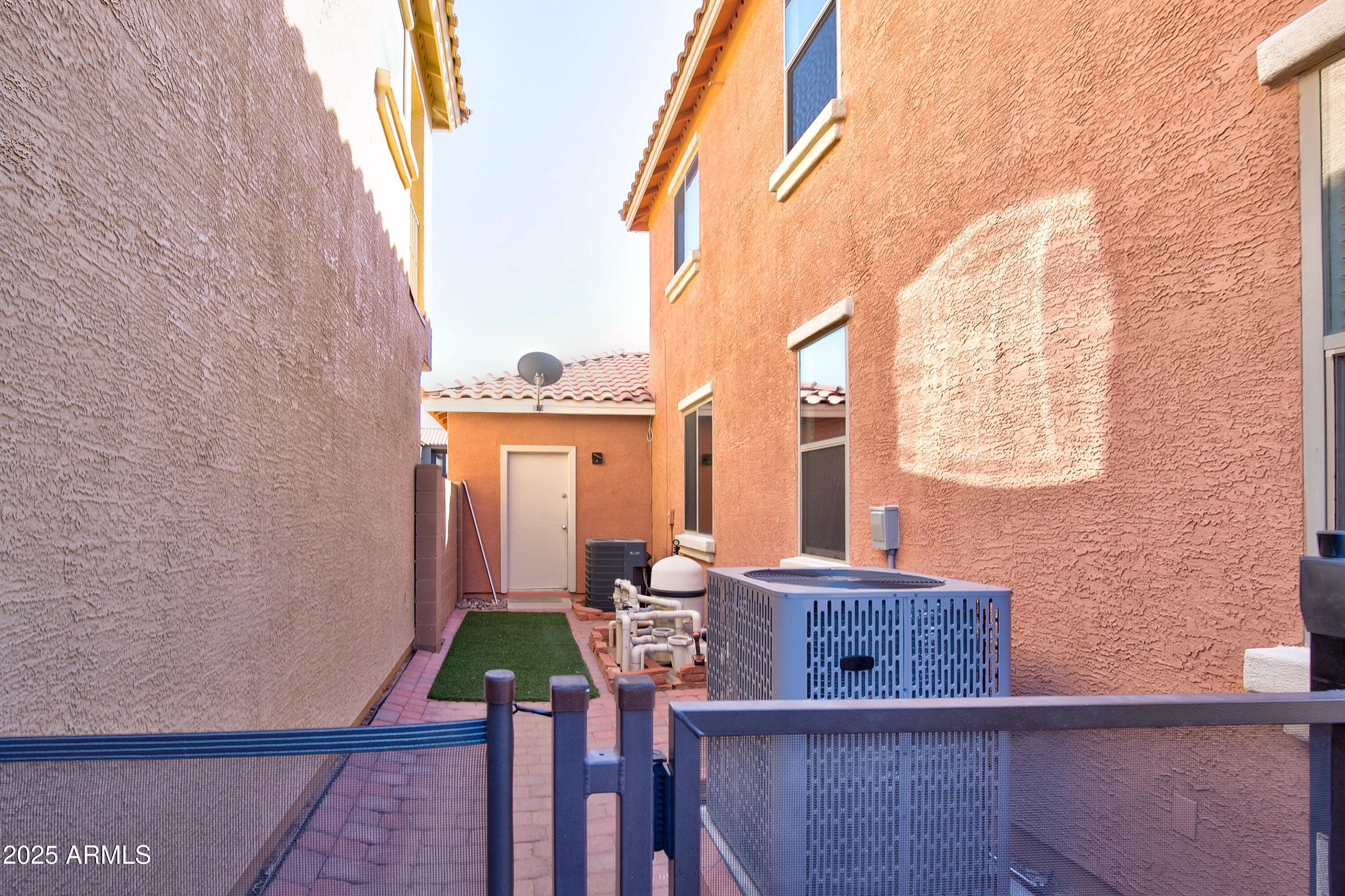 14744 W POINSETTIA Drive