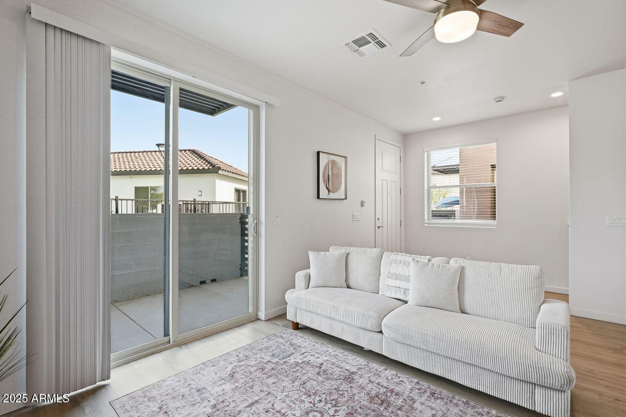 7959 N 53RD Avenue, OFC