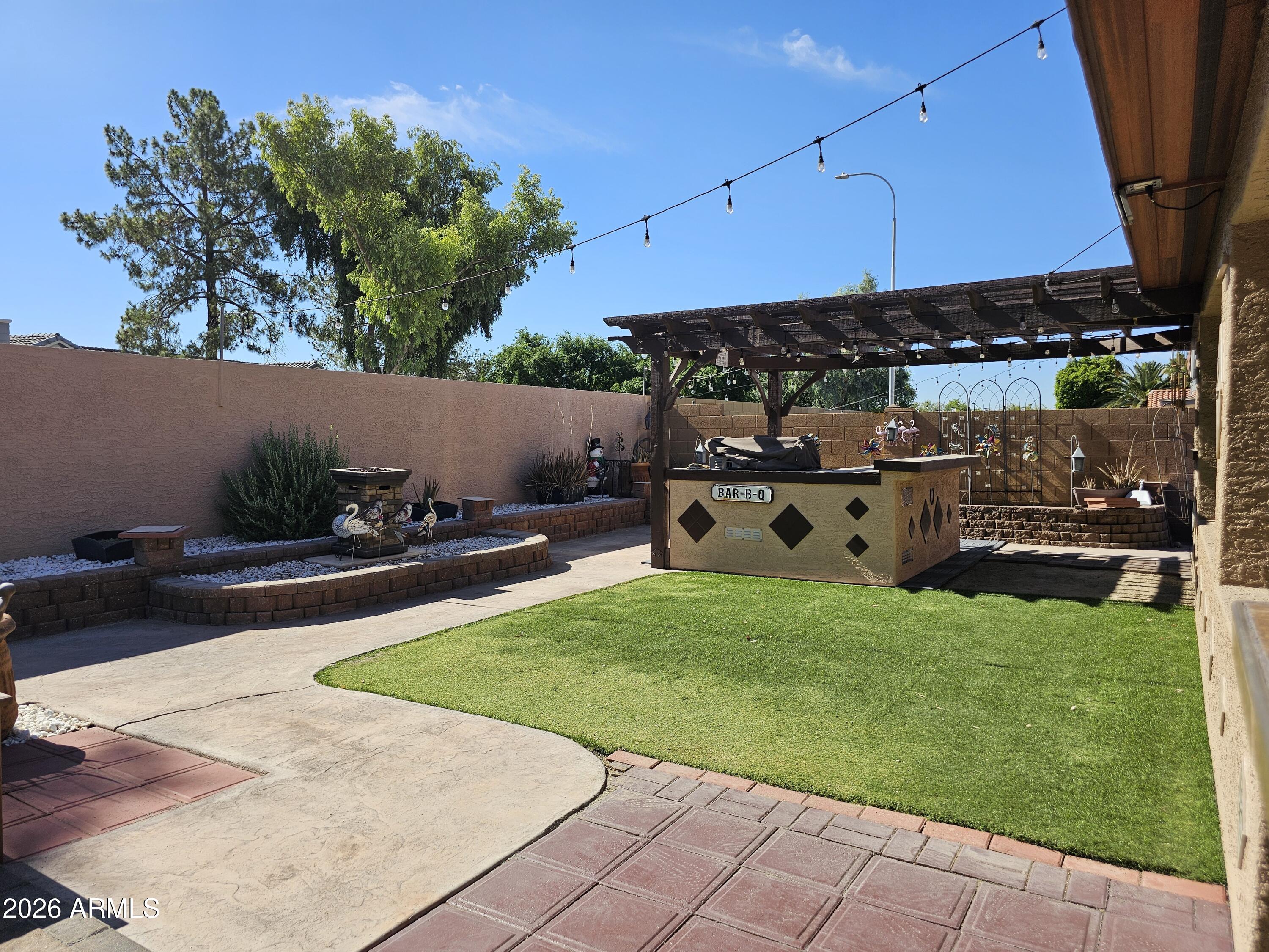 841 N Layman Street