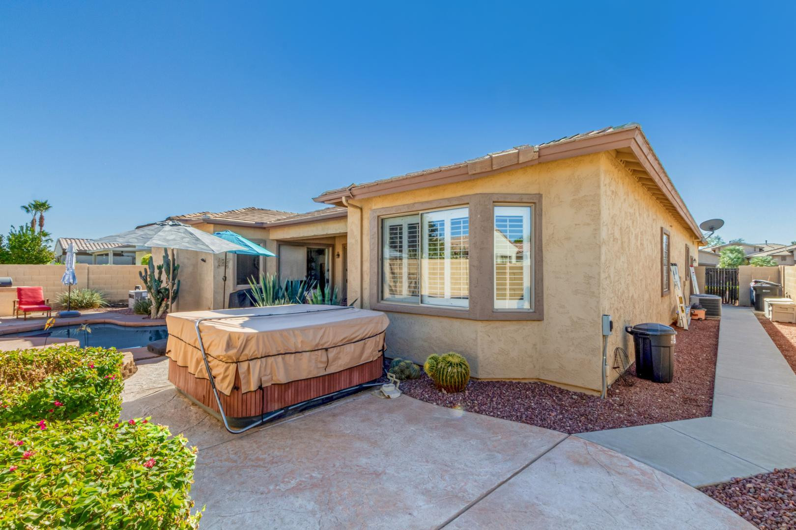 3084 E Capricorn Way
