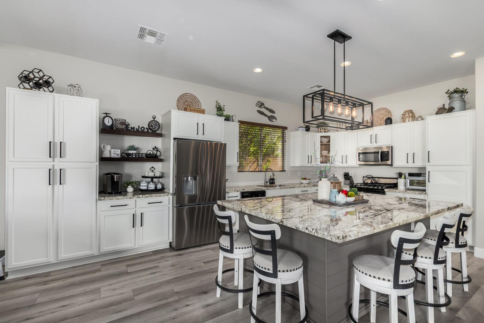 3084 E Capricorn Way