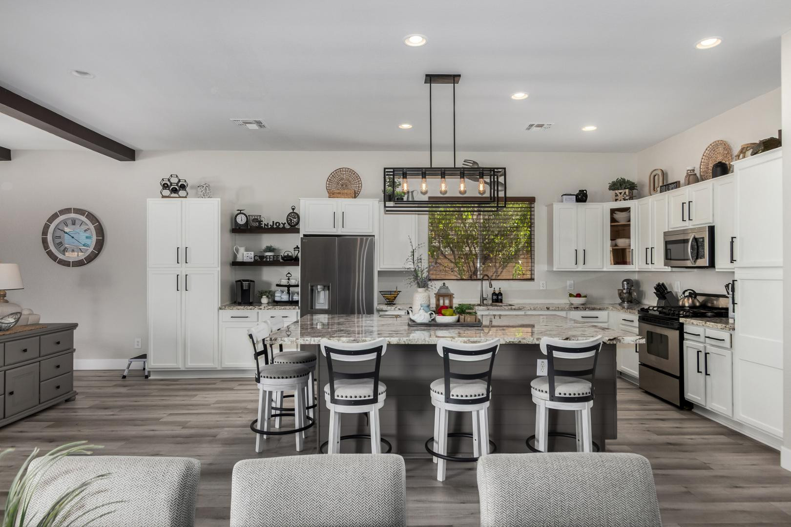 3084 E Capricorn Way
