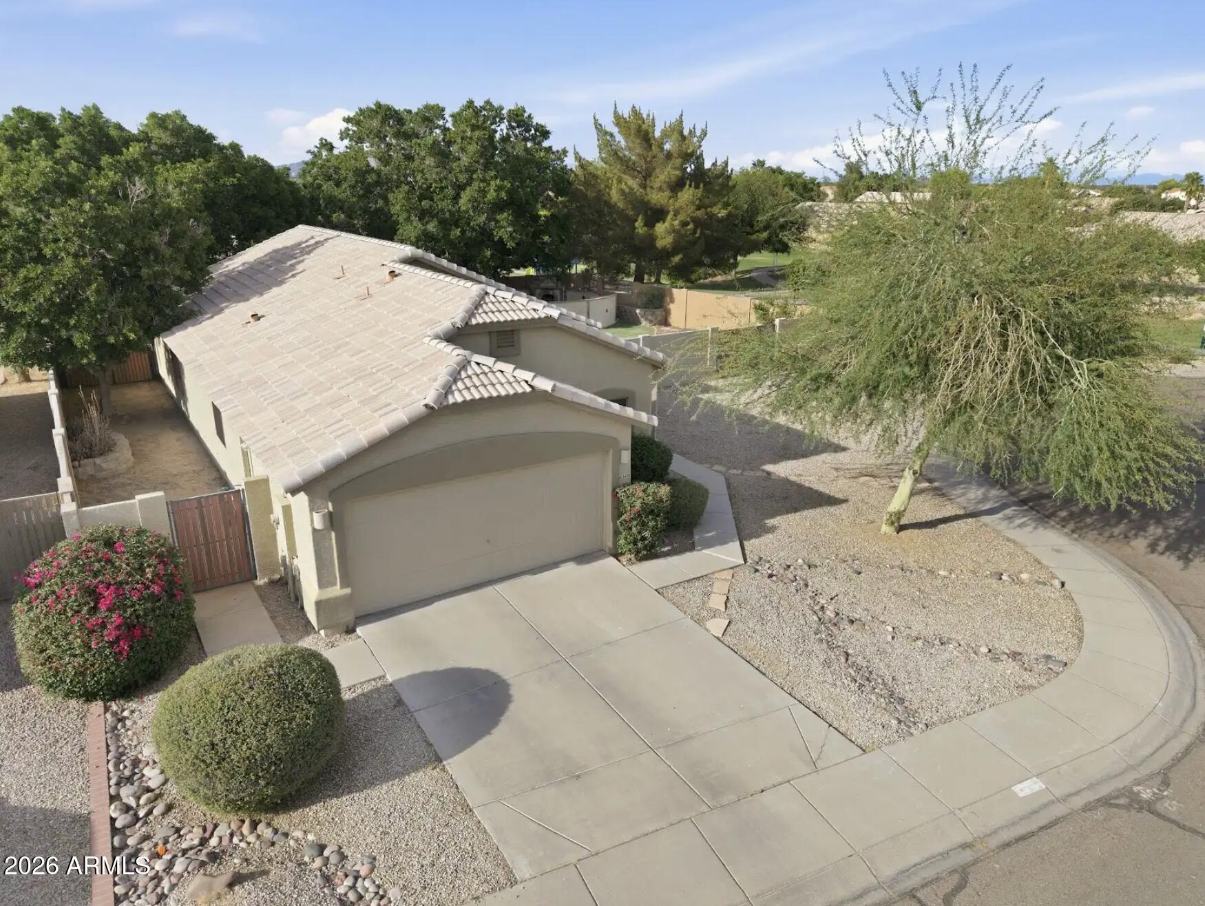 2628 E BEVERLY Road