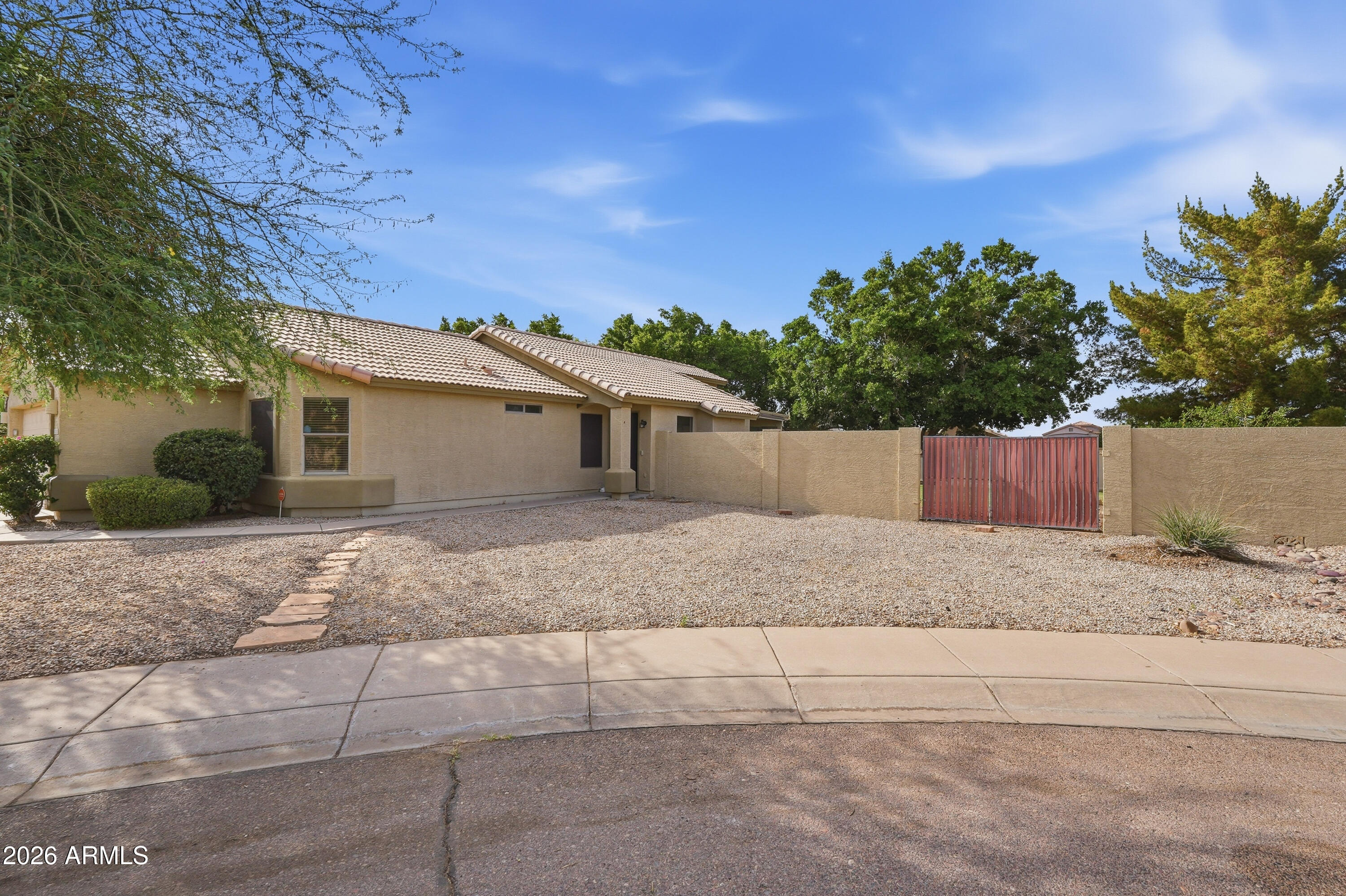 2628 E BEVERLY Road
