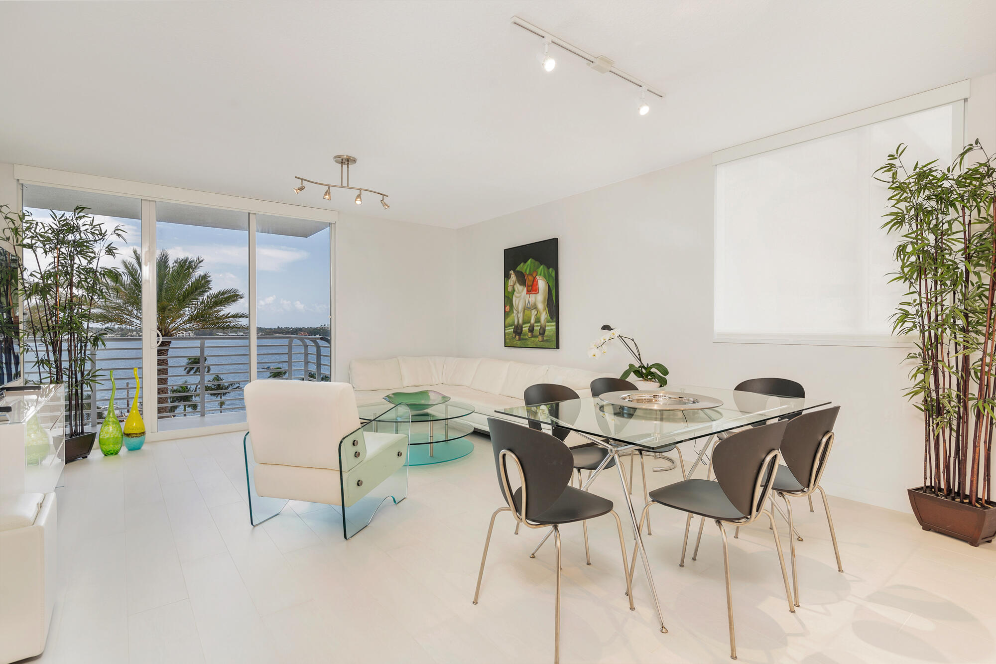 1551 N Flagler Drive 711