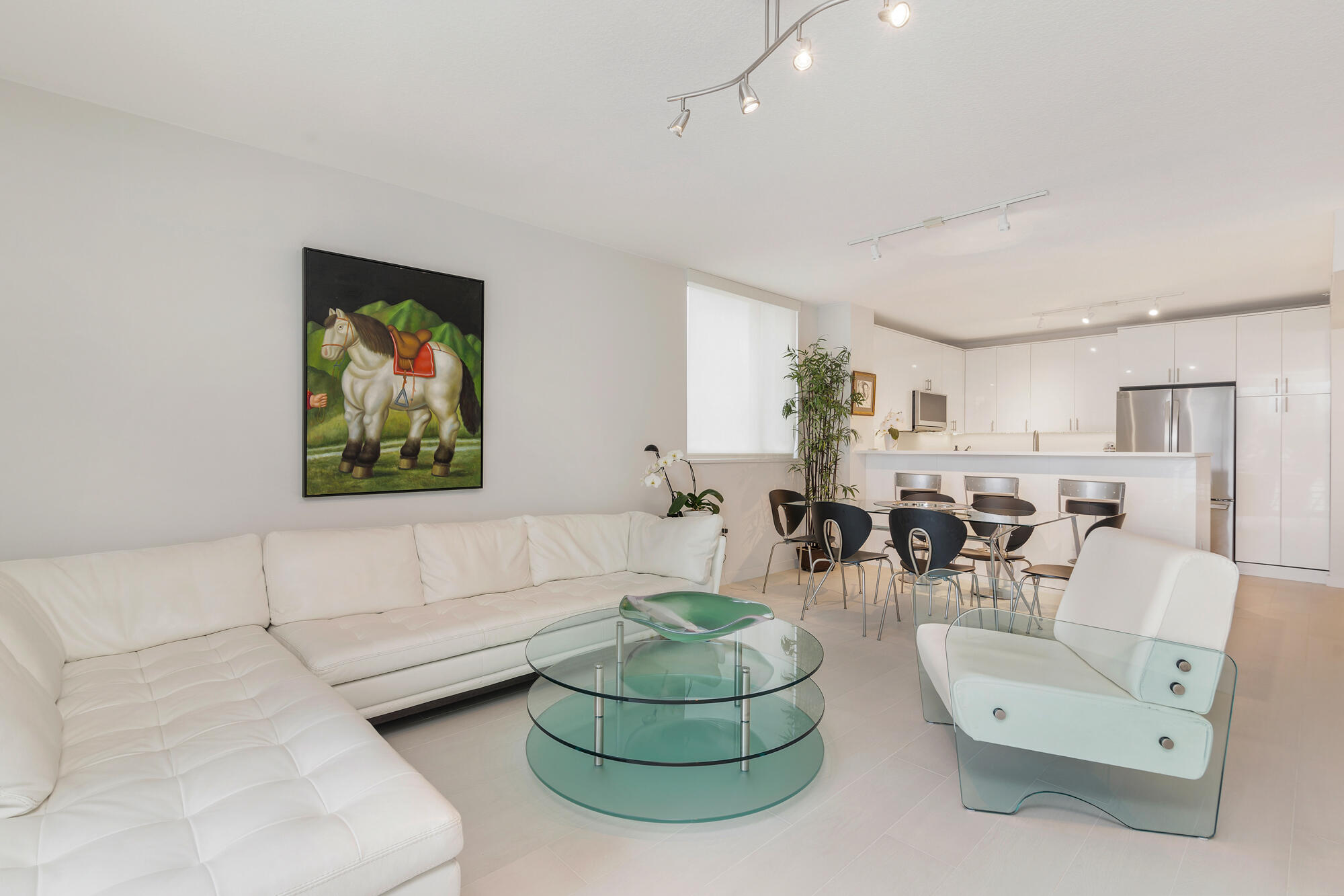 1551 N Flagler Drive 711