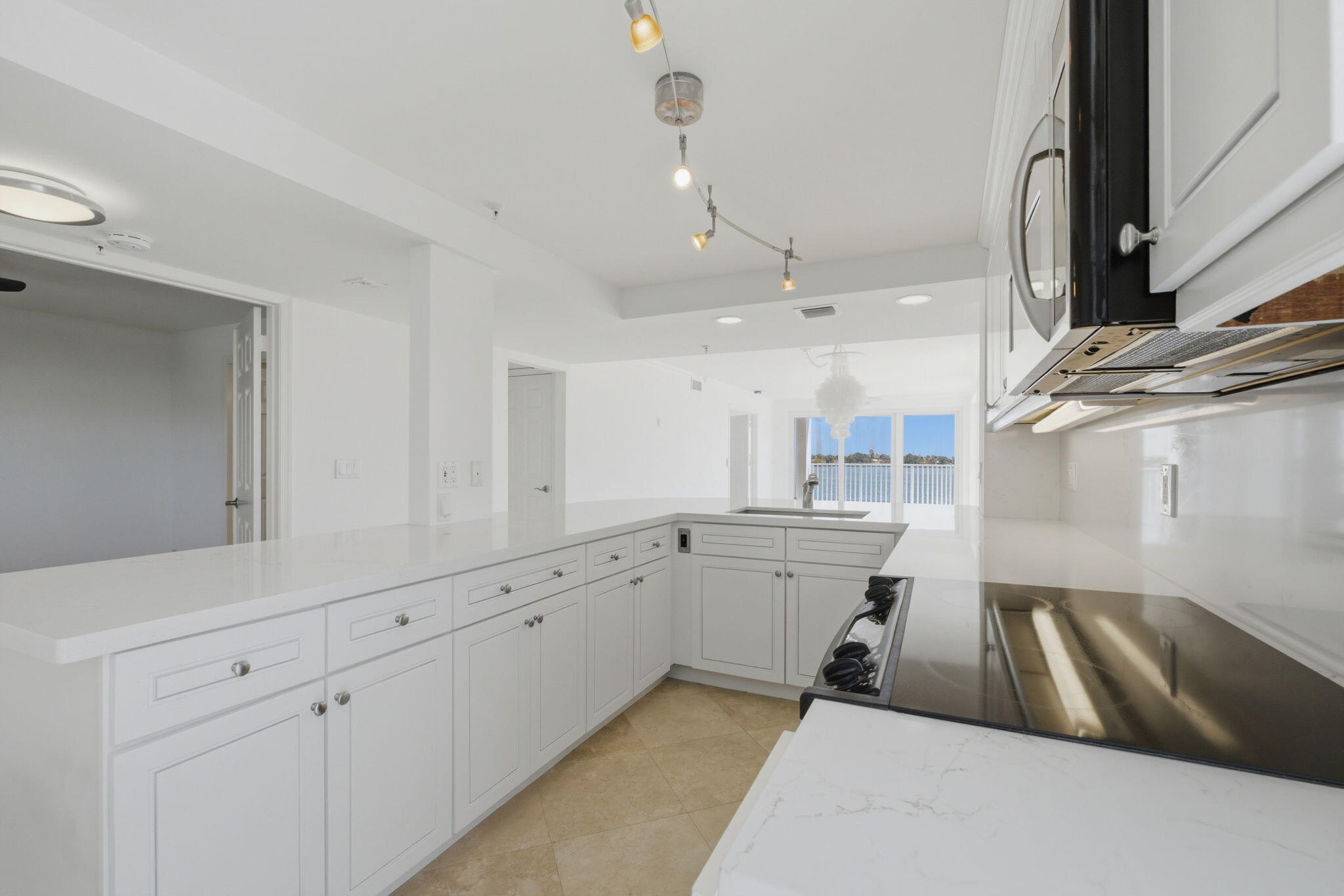 3901 S Flagler Drive 503