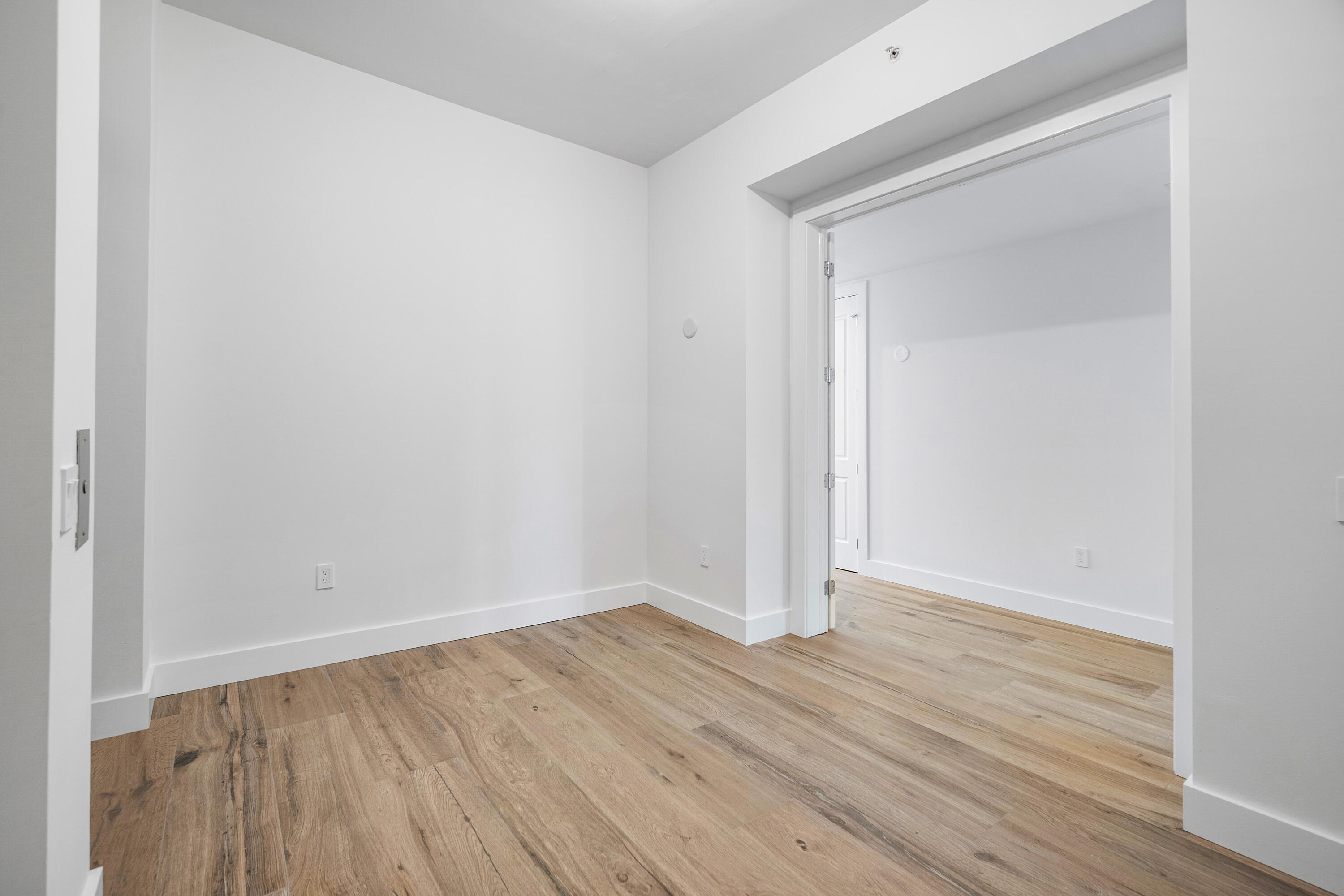 180 Lake Drive 2-302