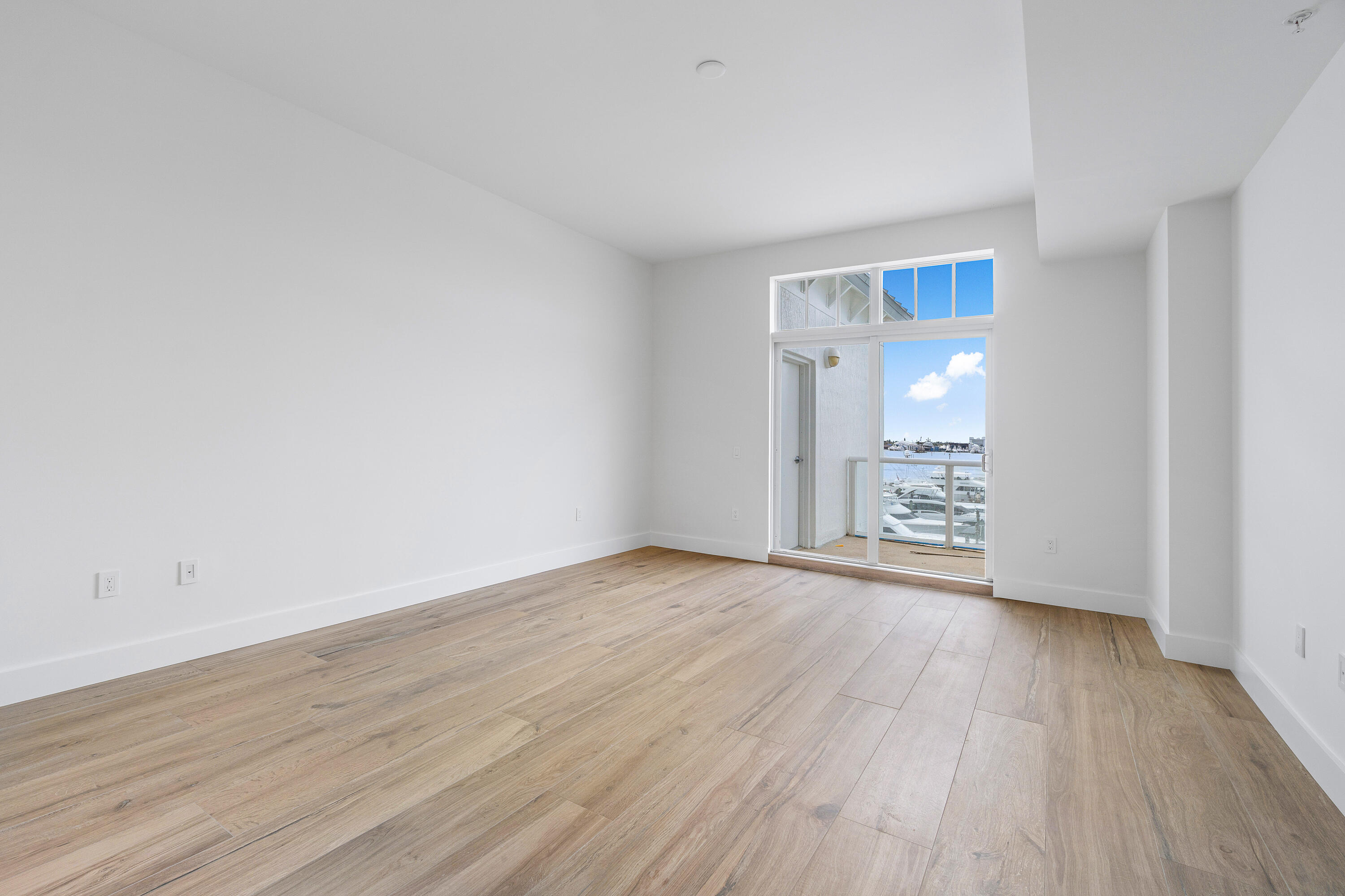 180 Lake Drive 2-302