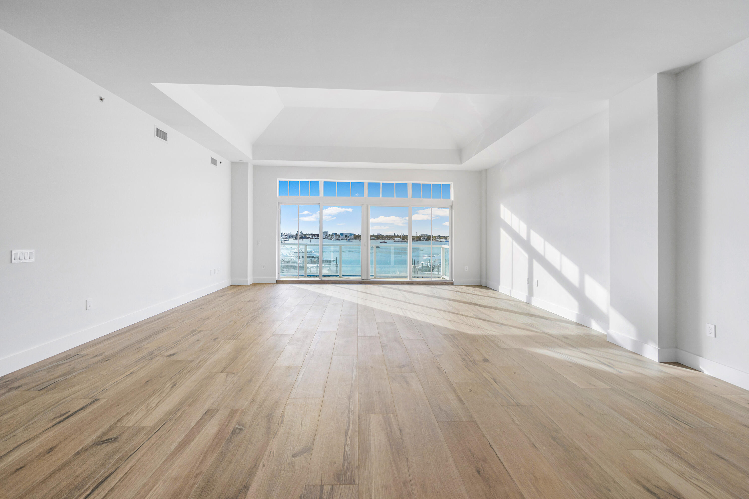 180 Lake Drive 2-302