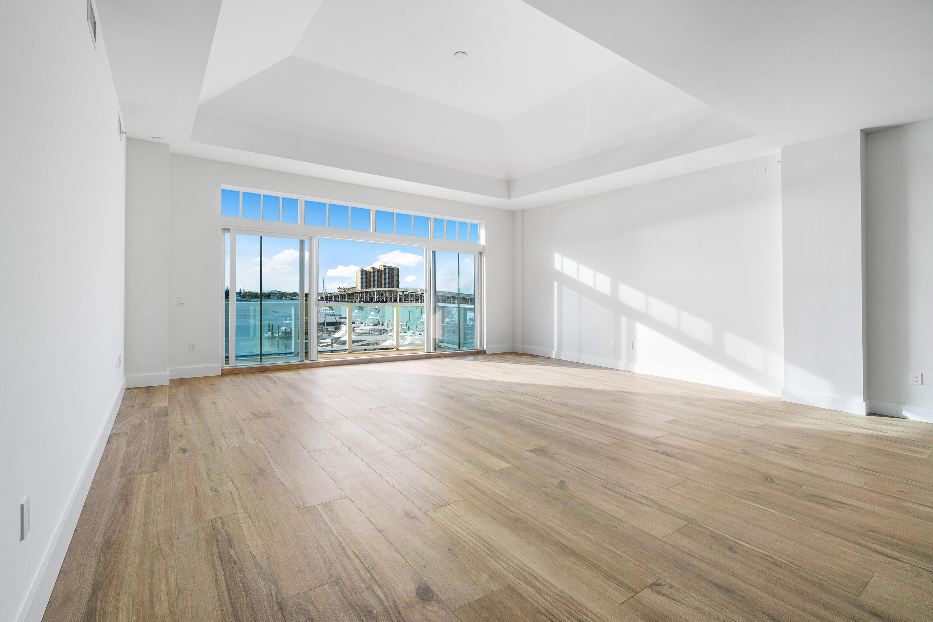 180 Lake Drive 2-302