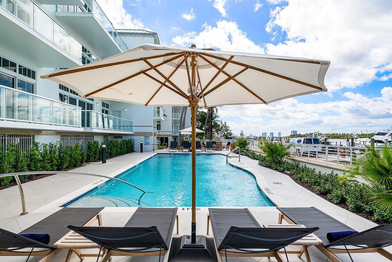 182 Lake Drive 5-101