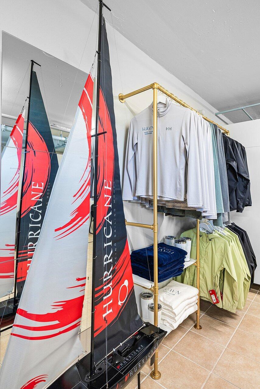 182 Lake Drive 5-101