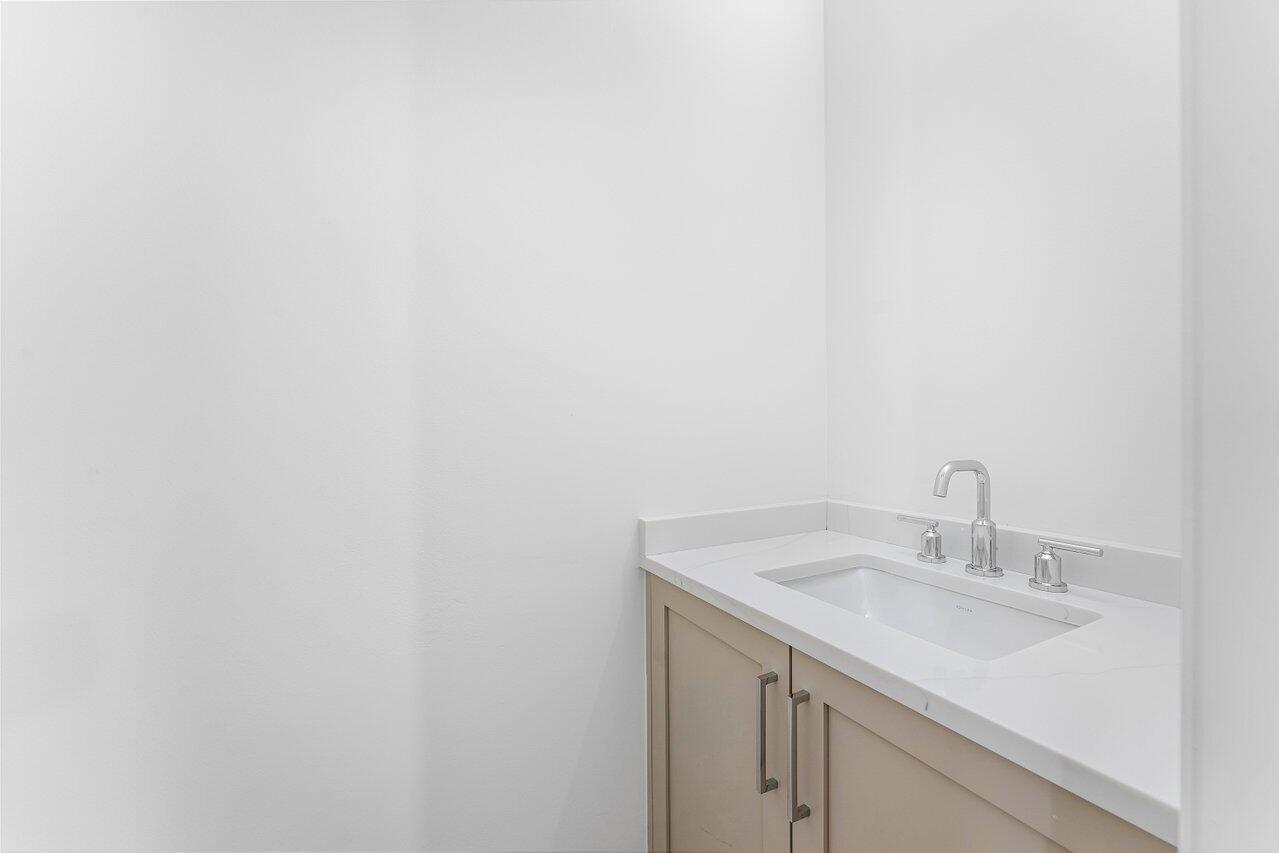 182 Lake Drive 5-101