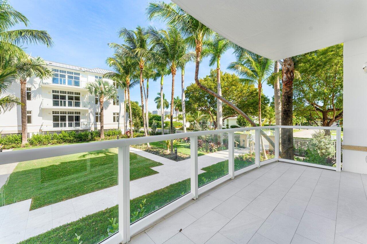 182 Lake Drive 5-101