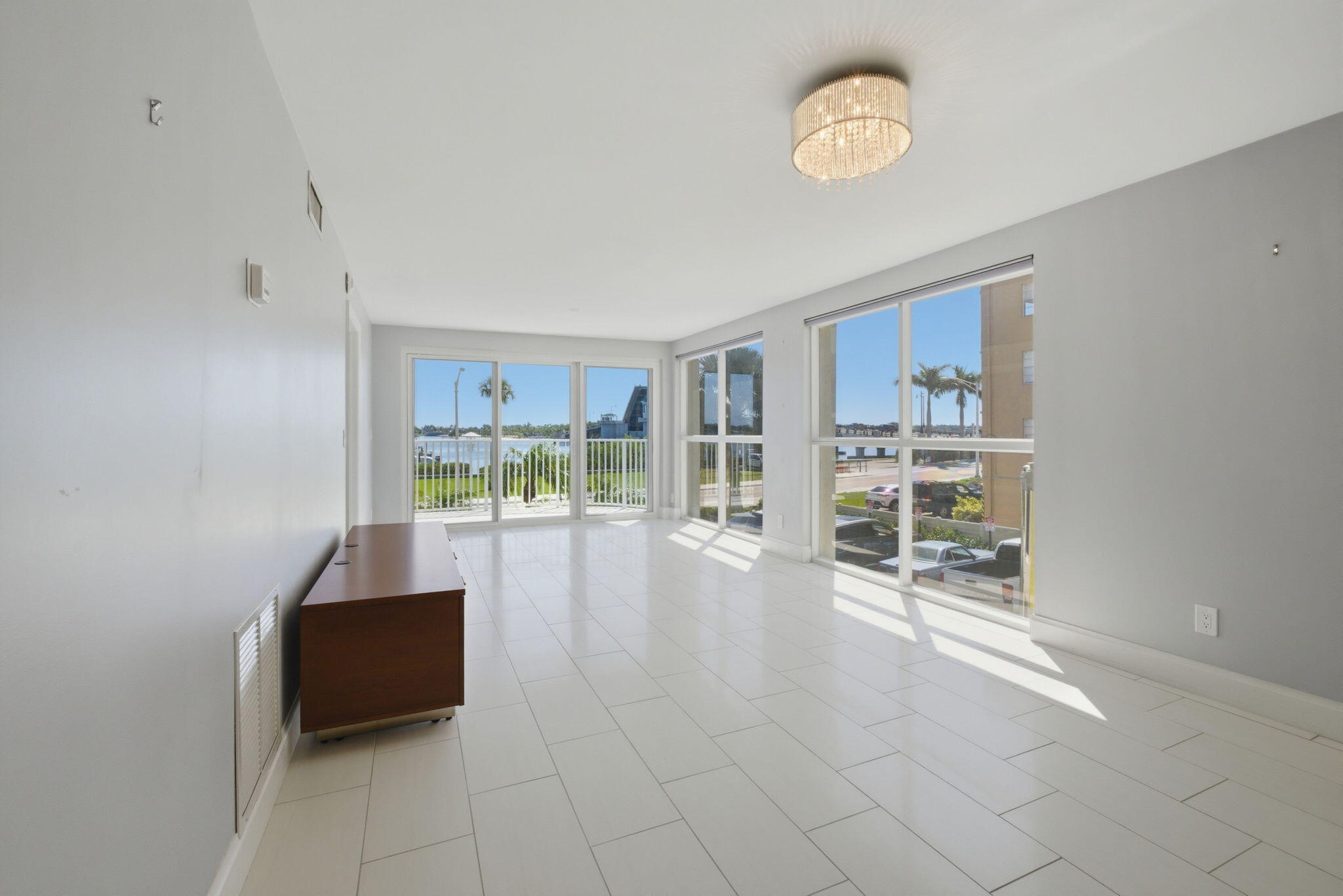 3901 S Flagler Drive 203