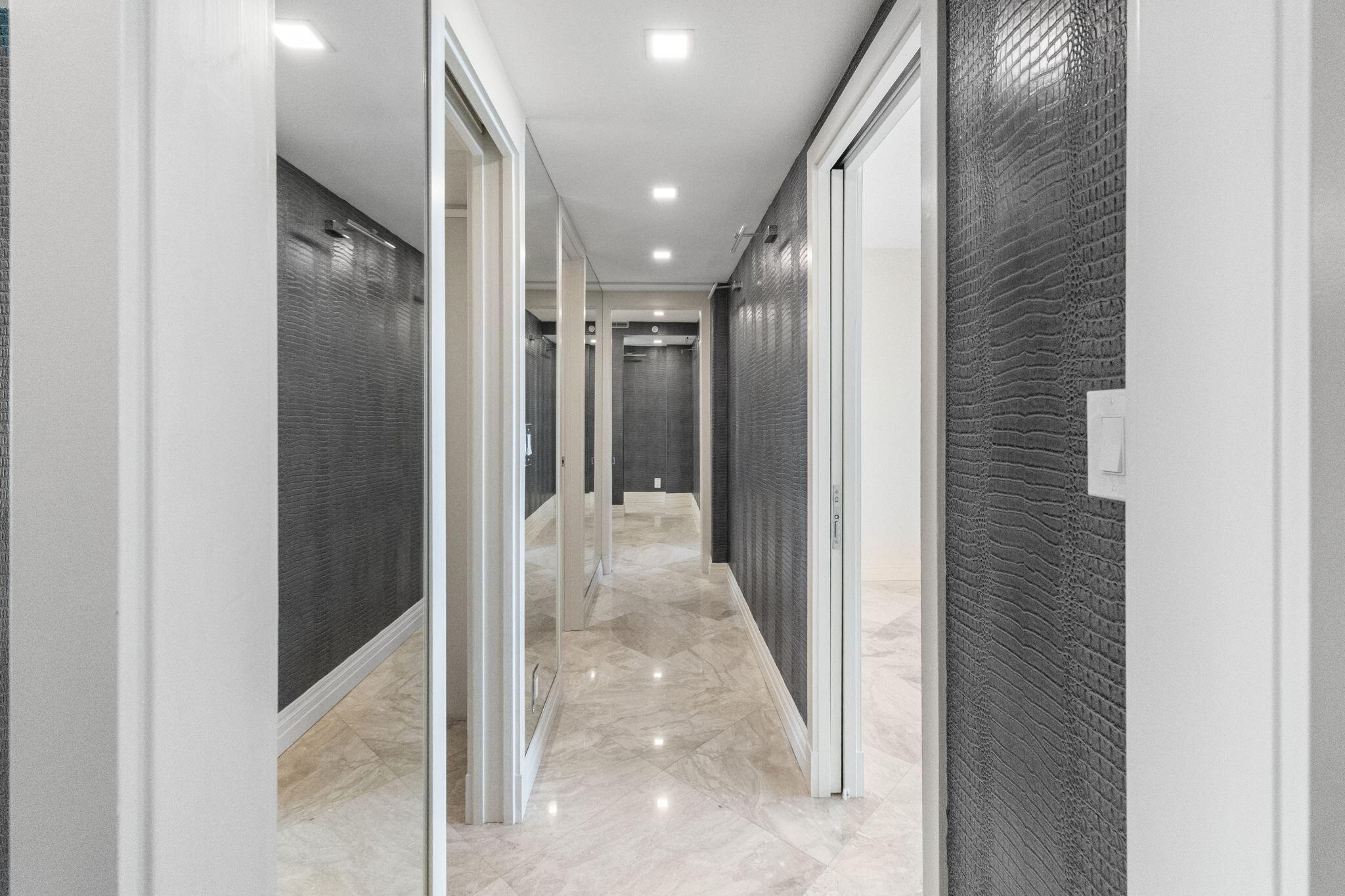 3901 S Flagler Drive 1002