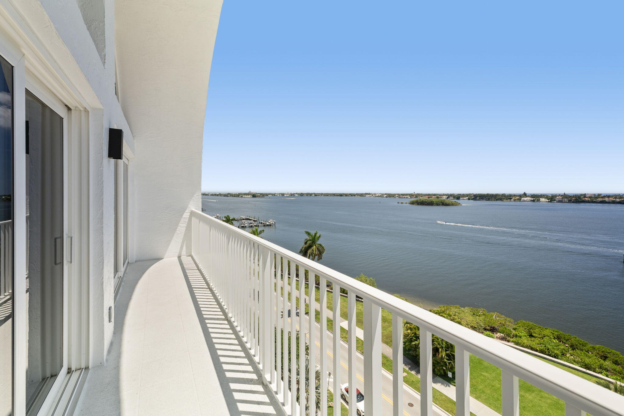 3901 S Flagler Drive 1002