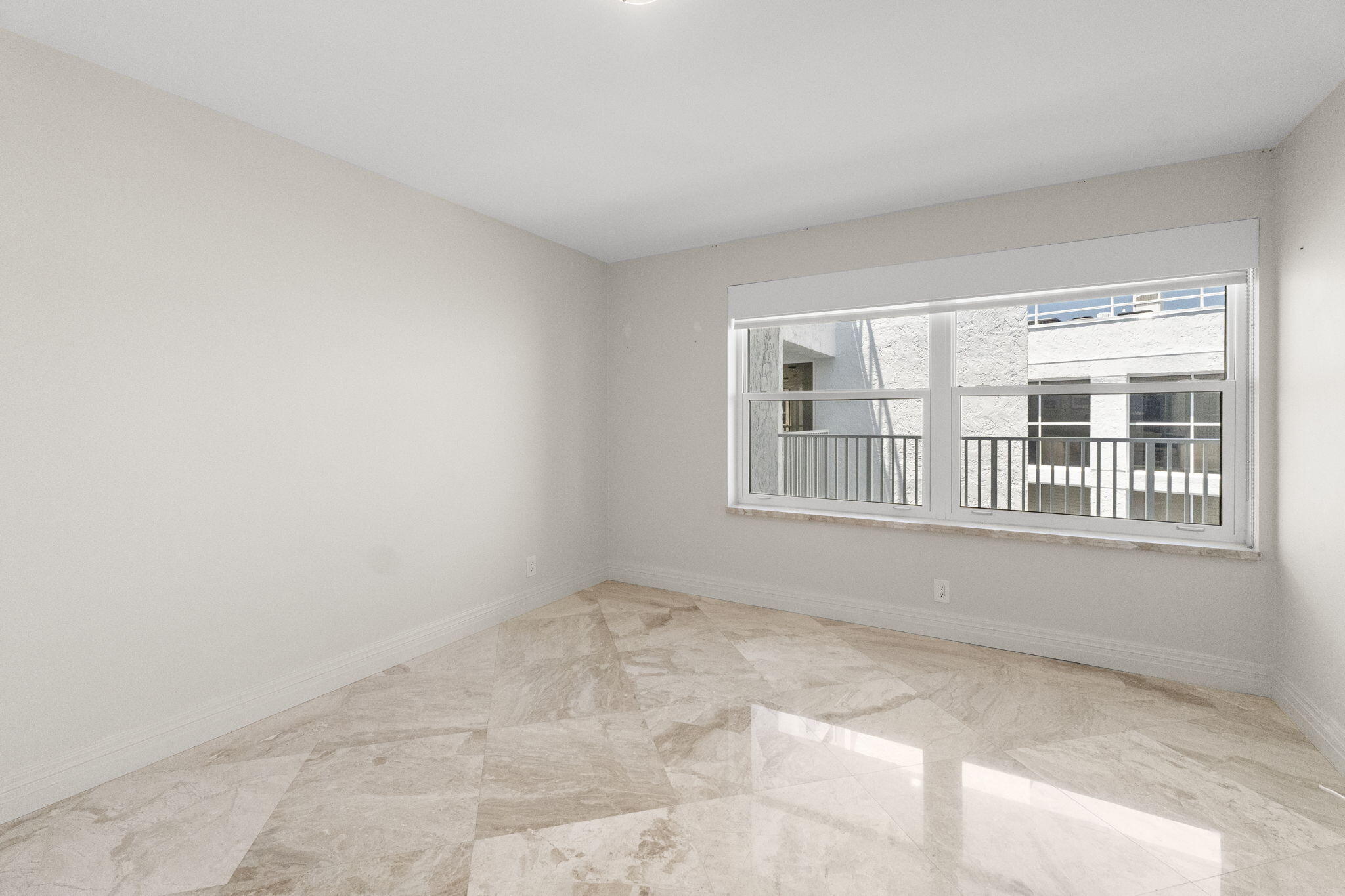 3901 S Flagler Drive 1002
