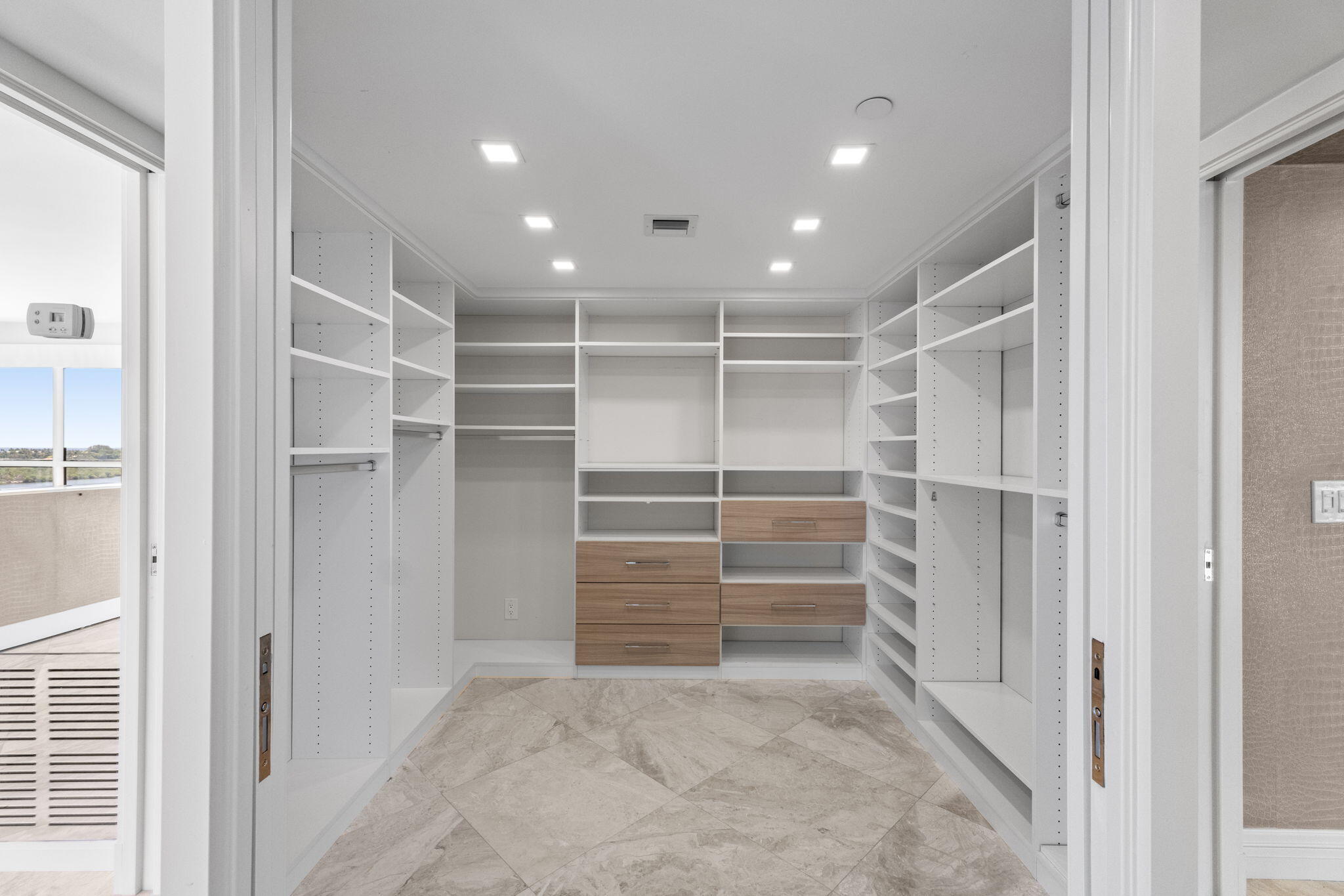 3901 S Flagler Drive 1002