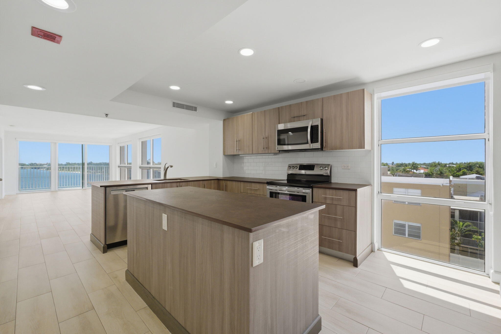 3901 S Flagler Drive Apt 603