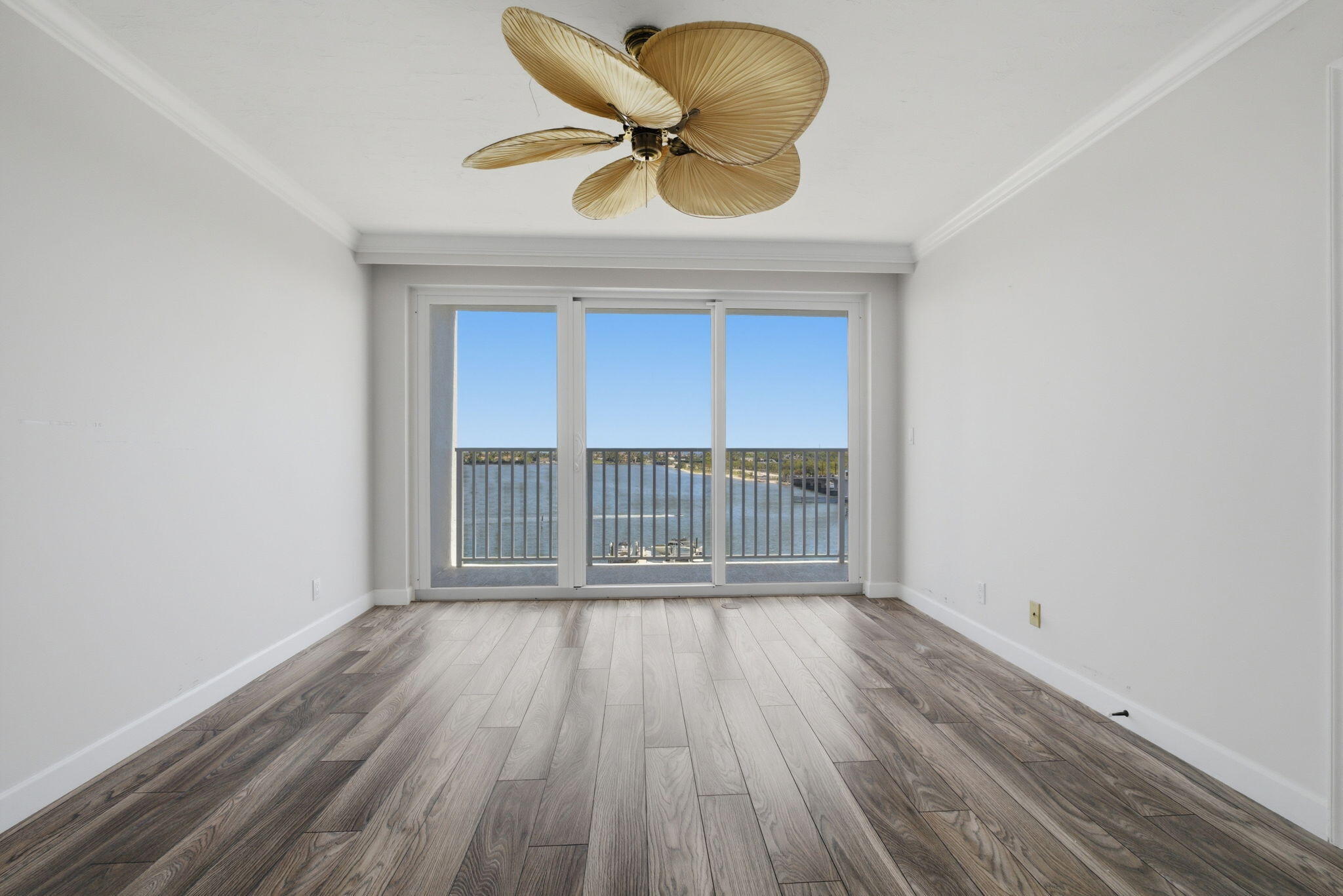 3901 S Flagler Drive 802