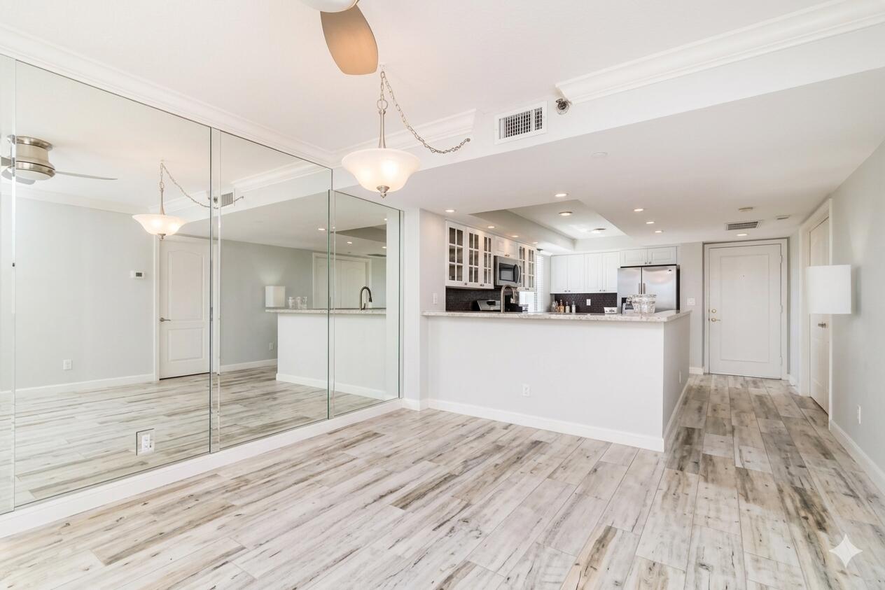 3901 S Flagler Drive 903