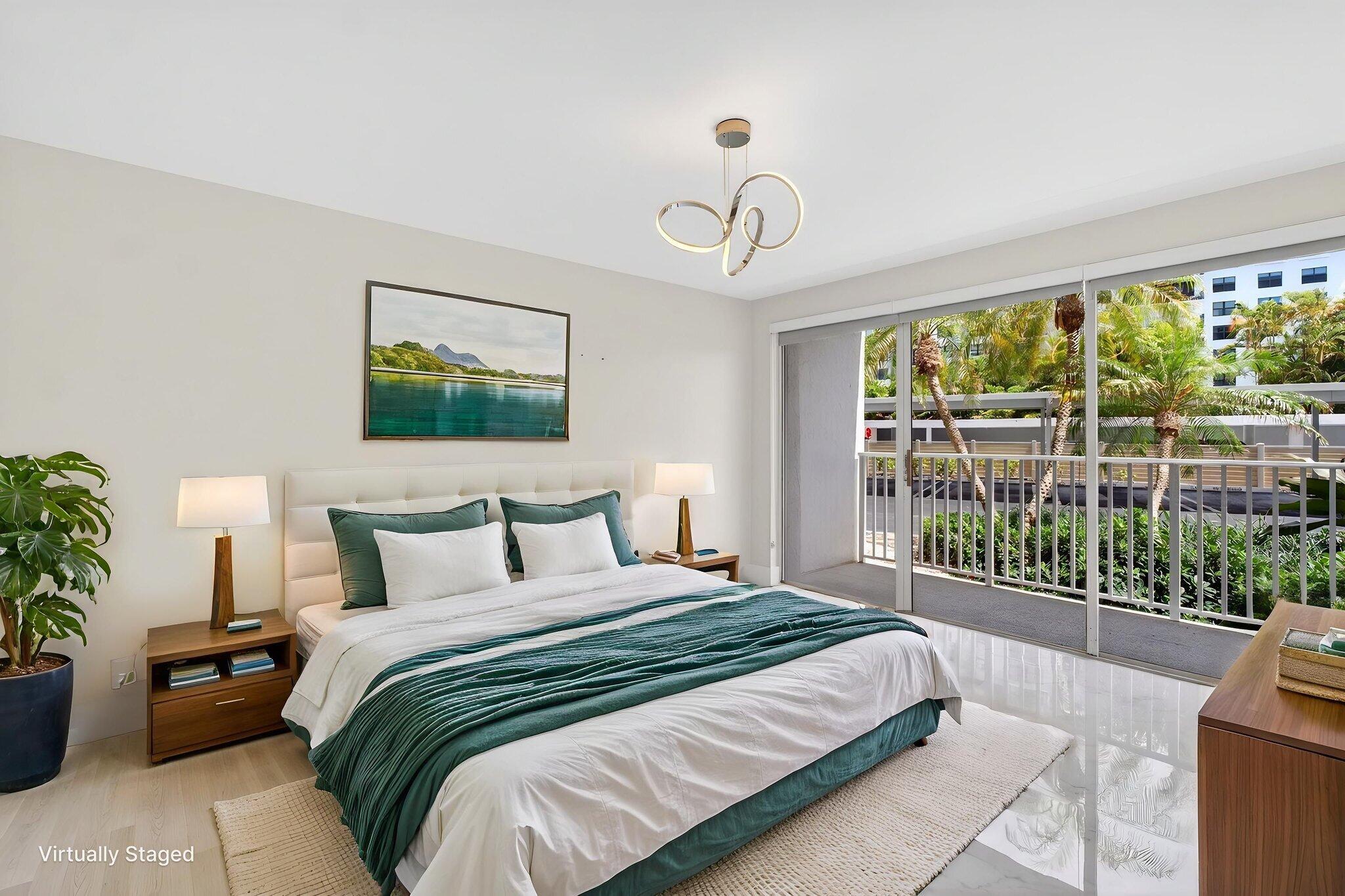 3901 S Flagler Drive 105