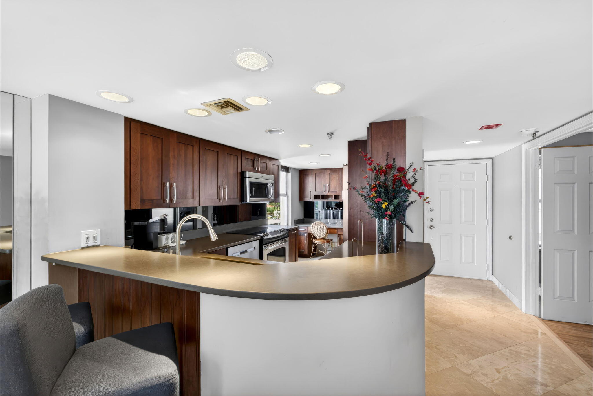 3901 S Flagler Drive 703