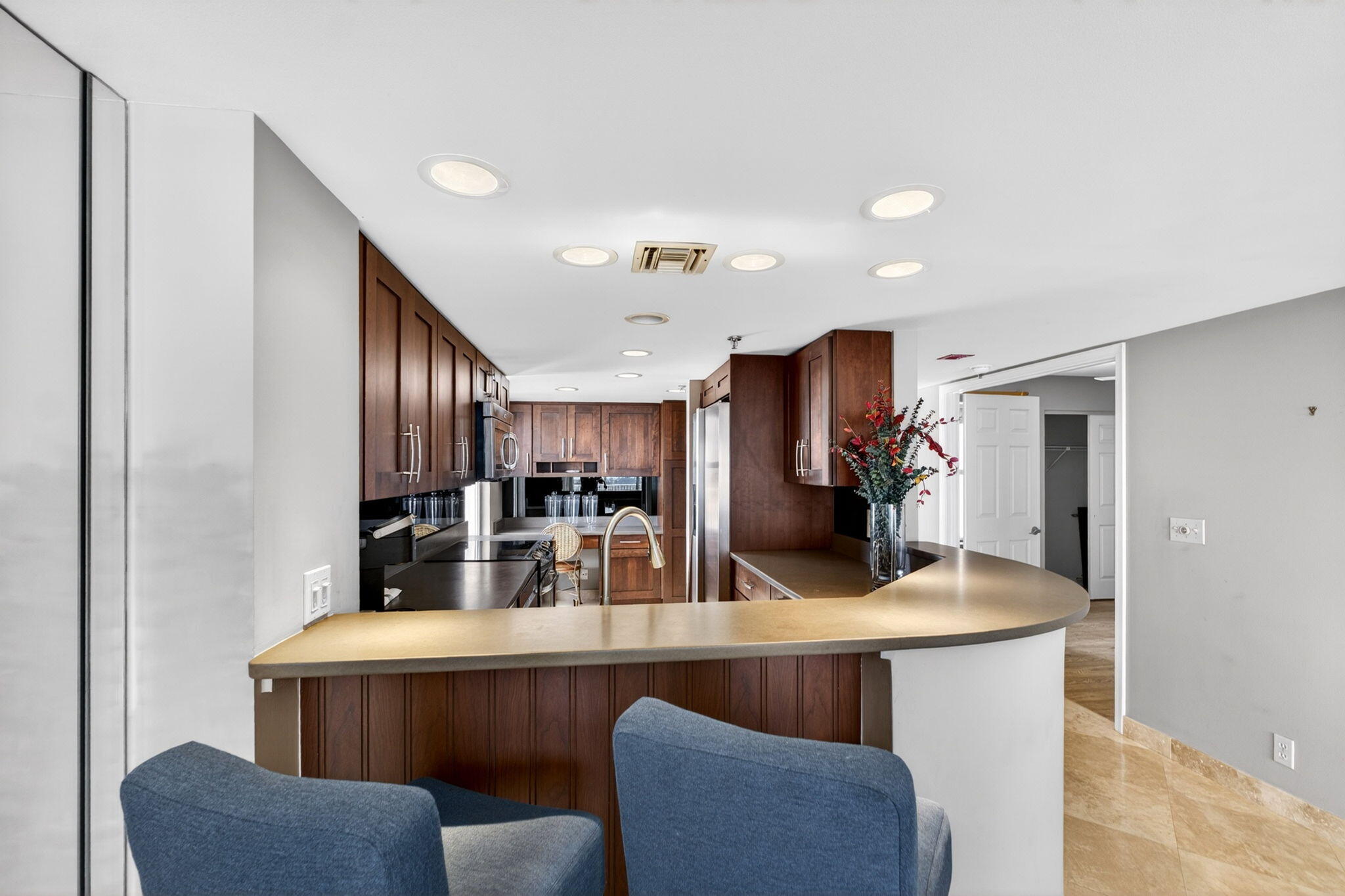 3901 S Flagler Drive 703