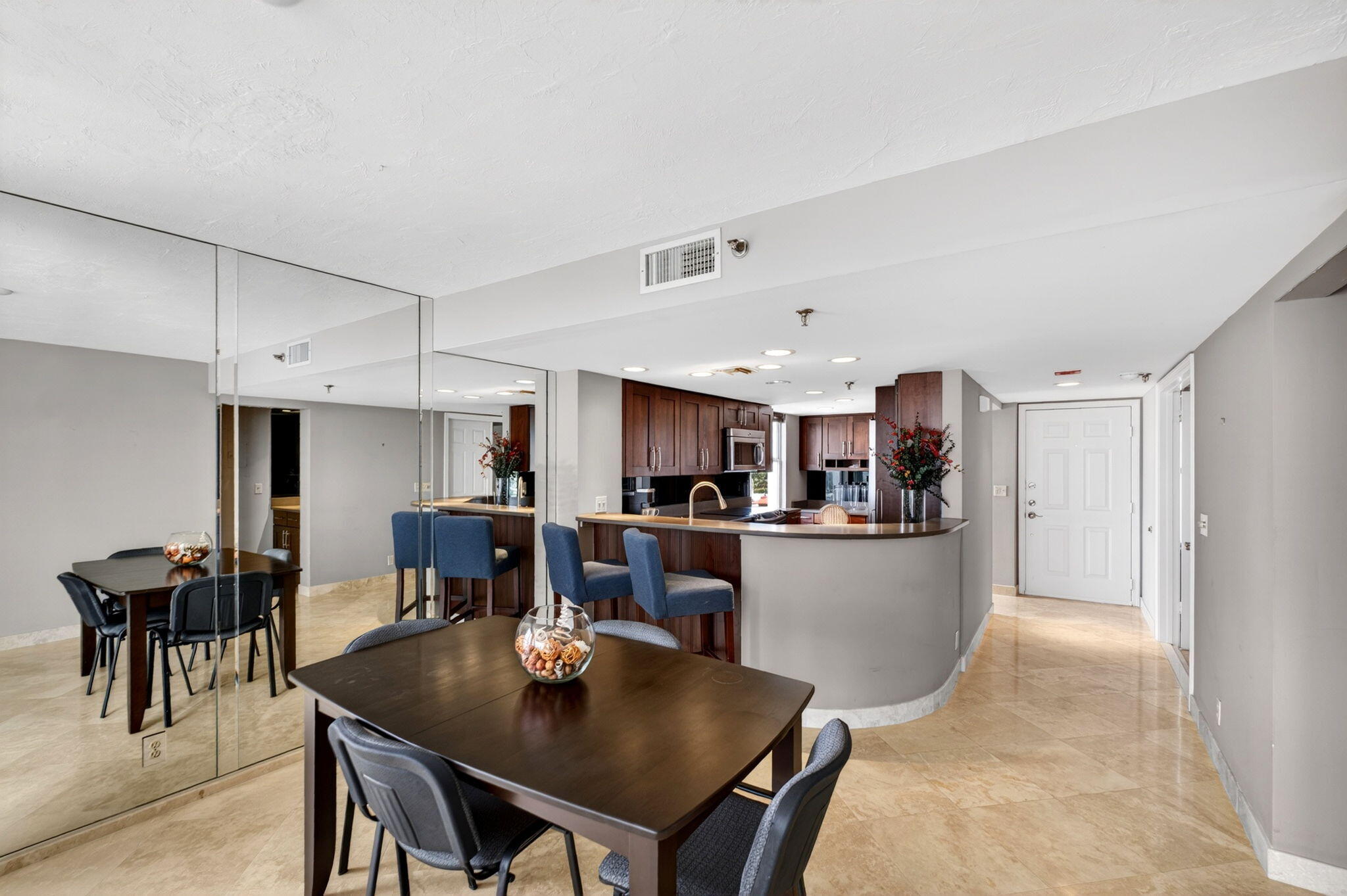 3901 S Flagler Drive 703
