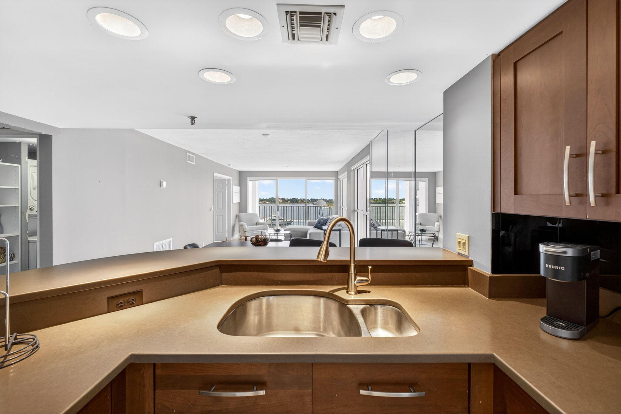 3901 S Flagler Drive 703