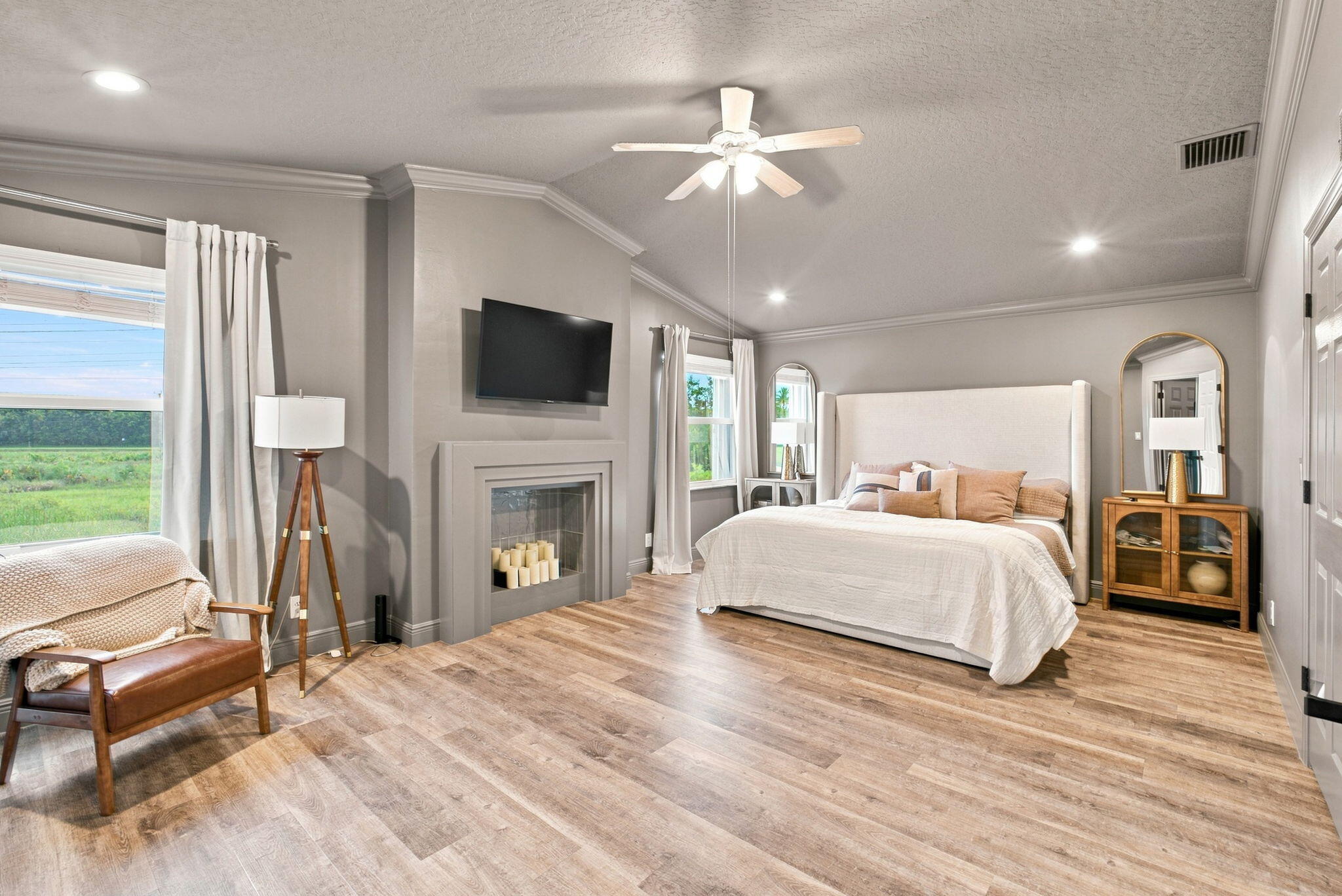 11137 Grandview Manor