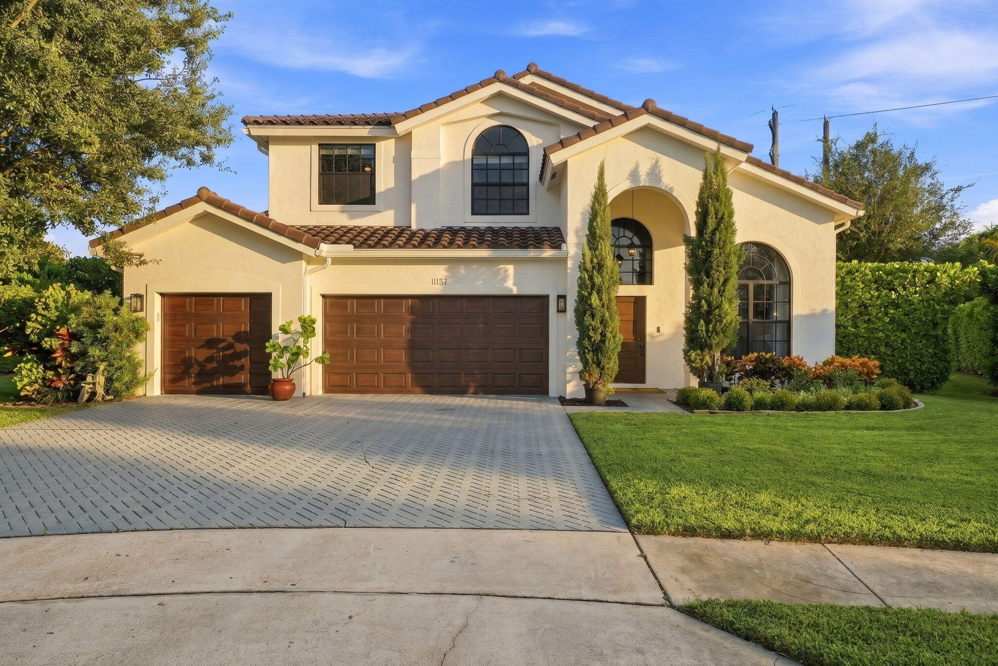 11137 Grandview Manor