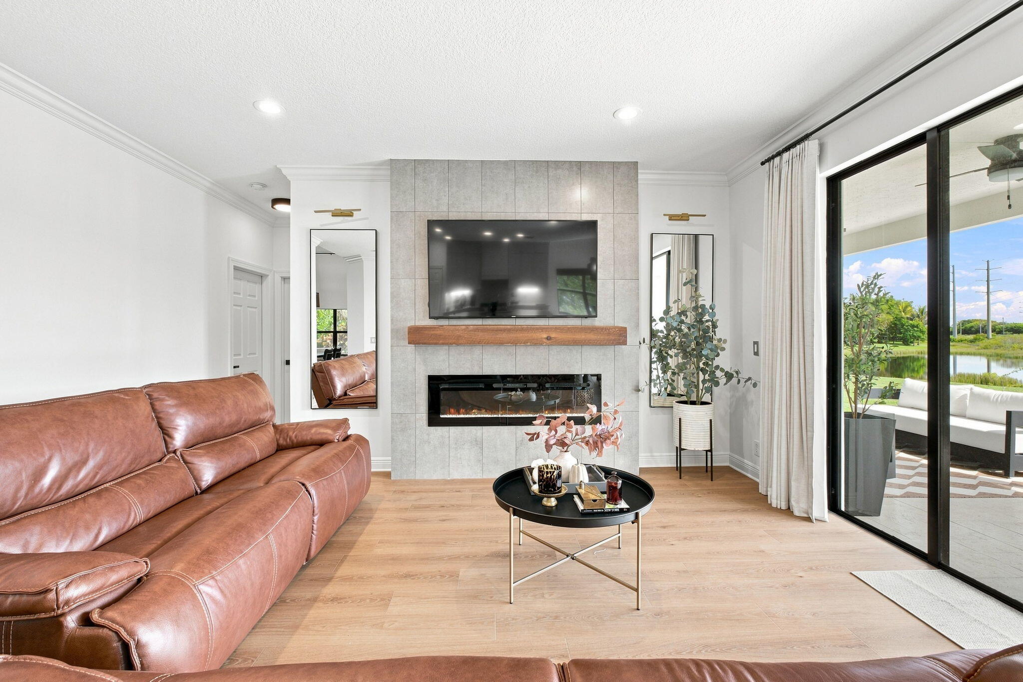 11137 Grandview Manor