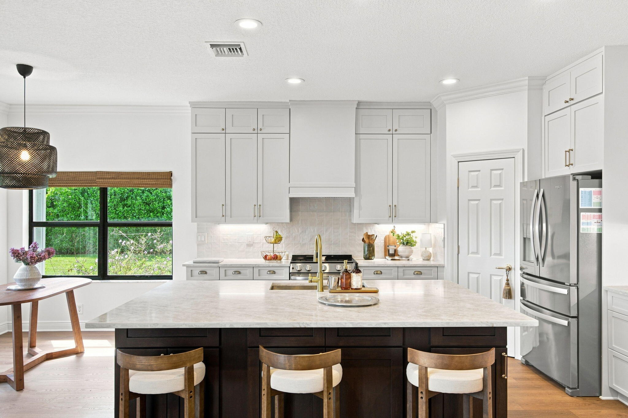 11137 Grandview Manor