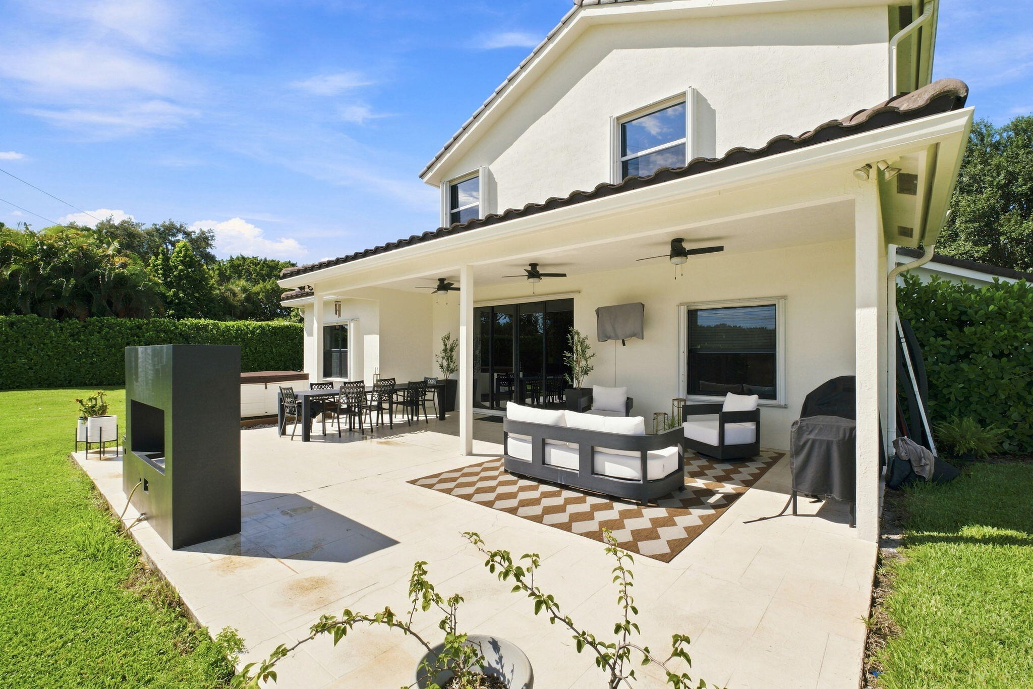 11137 Grandview Manor