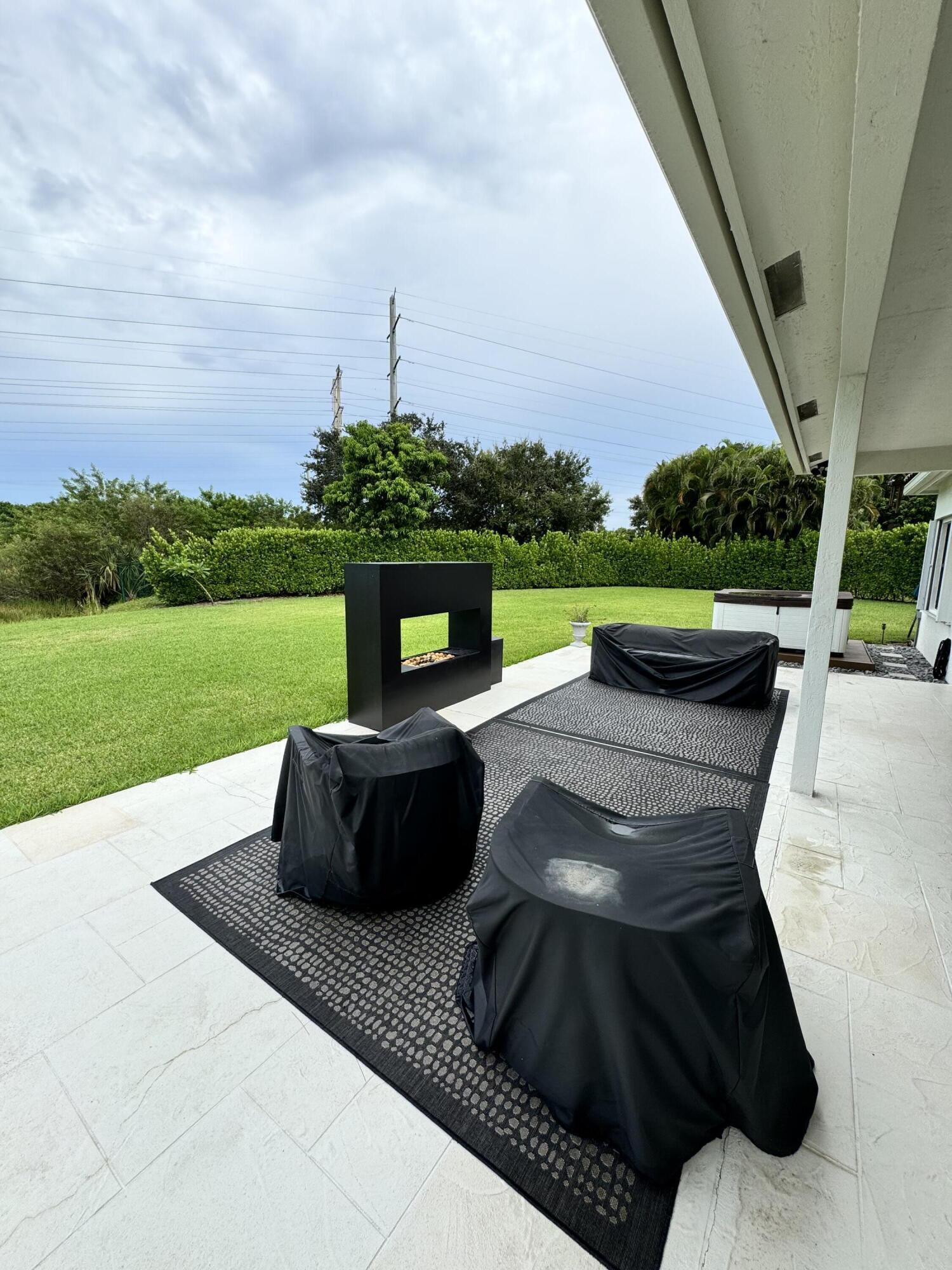 11137 Grandview Manor