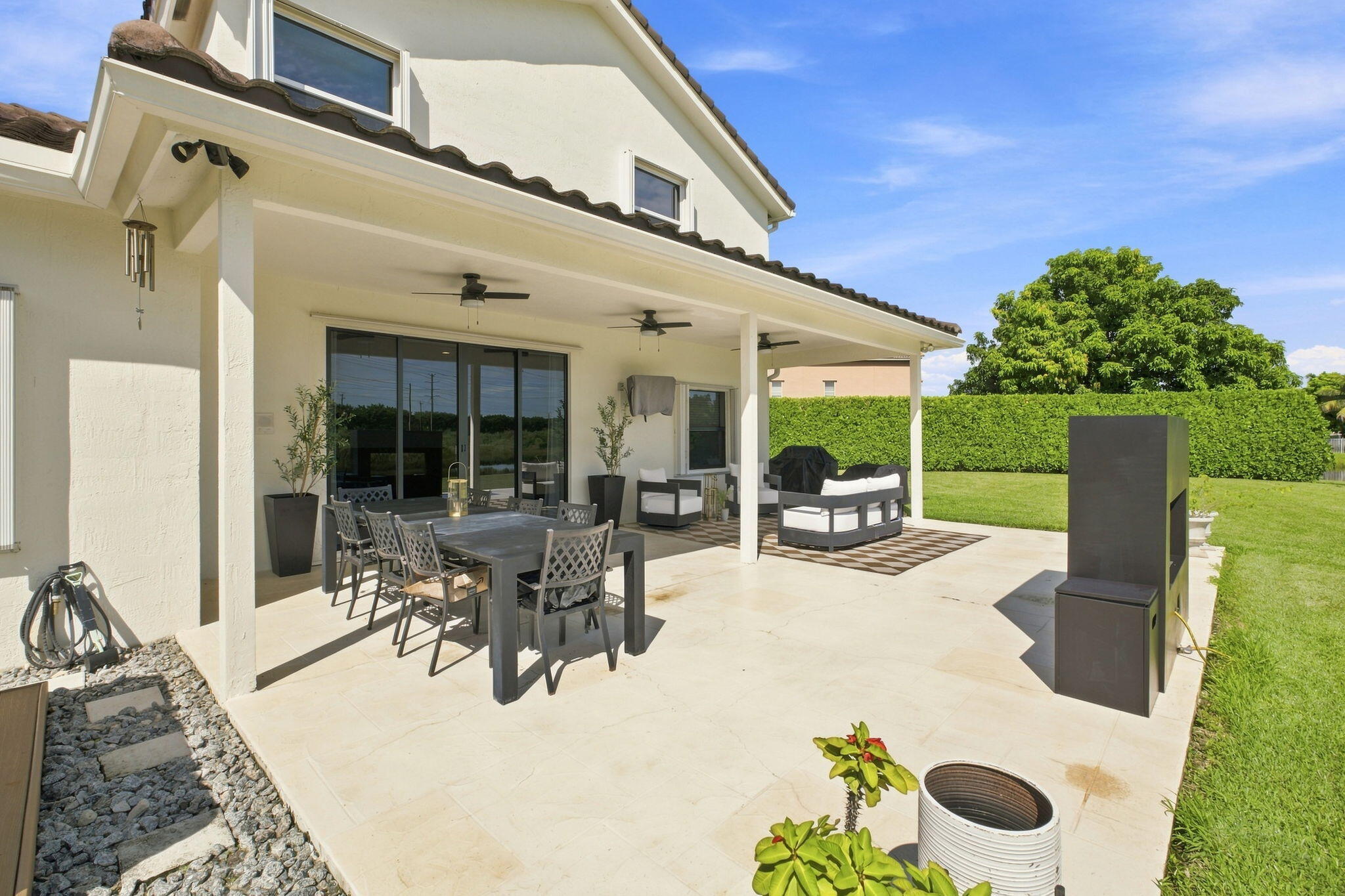 11137 Grandview Manor