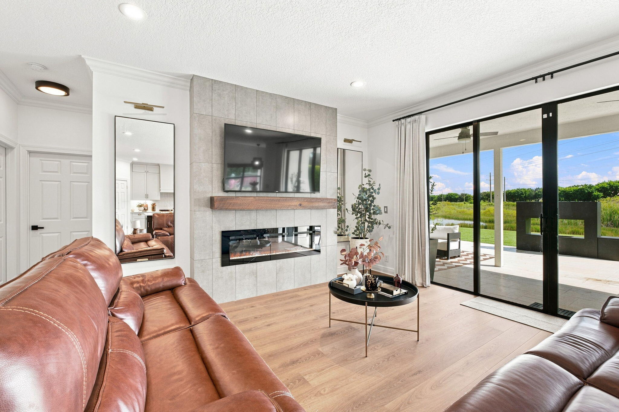 11137 Grandview Manor