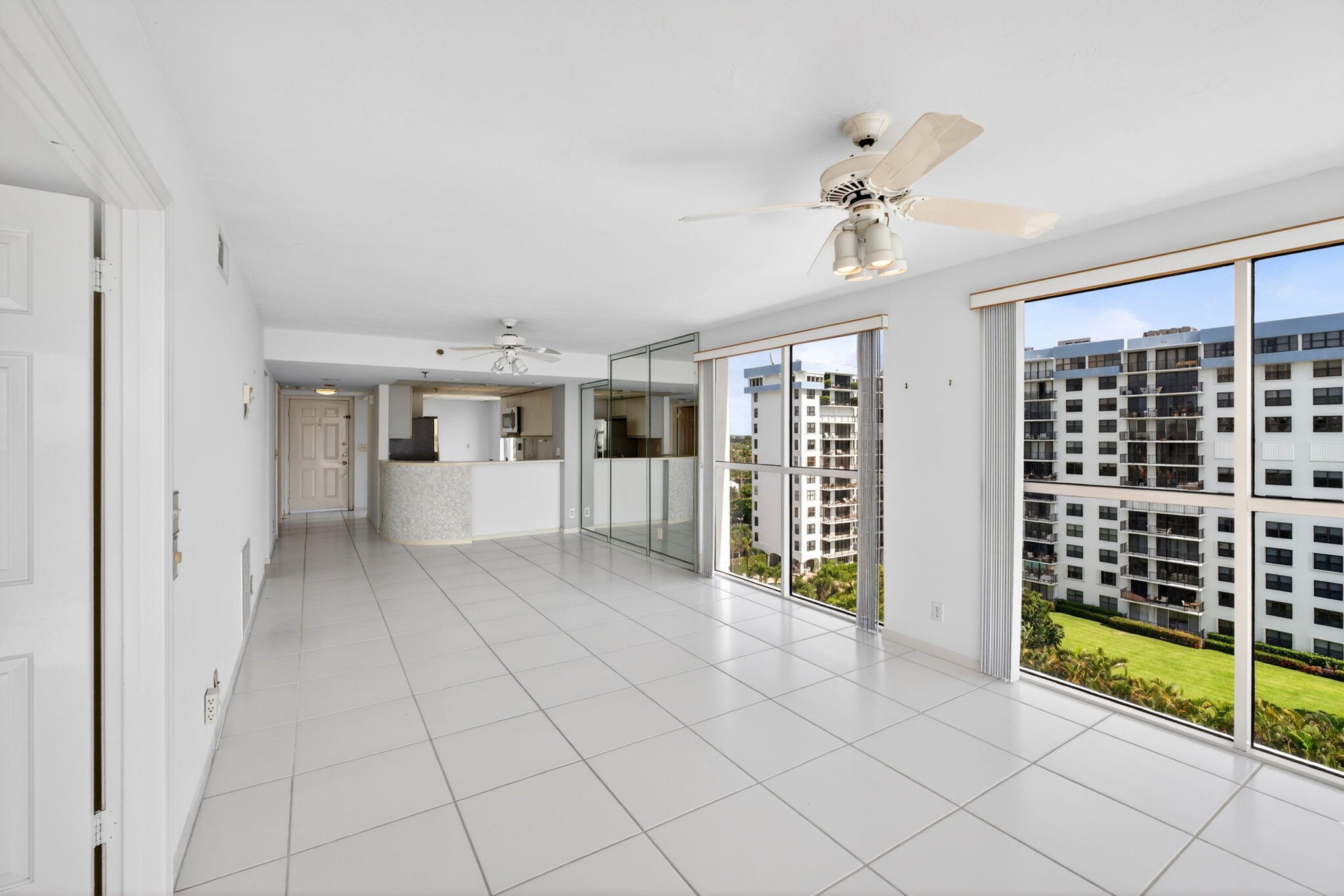 3901 S Flagler Drive 901