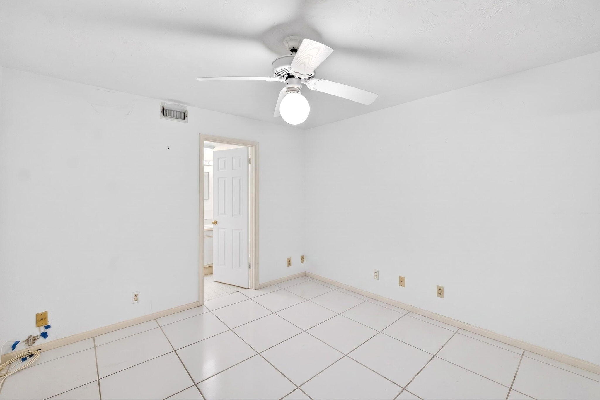 3901 S Flagler Drive 901