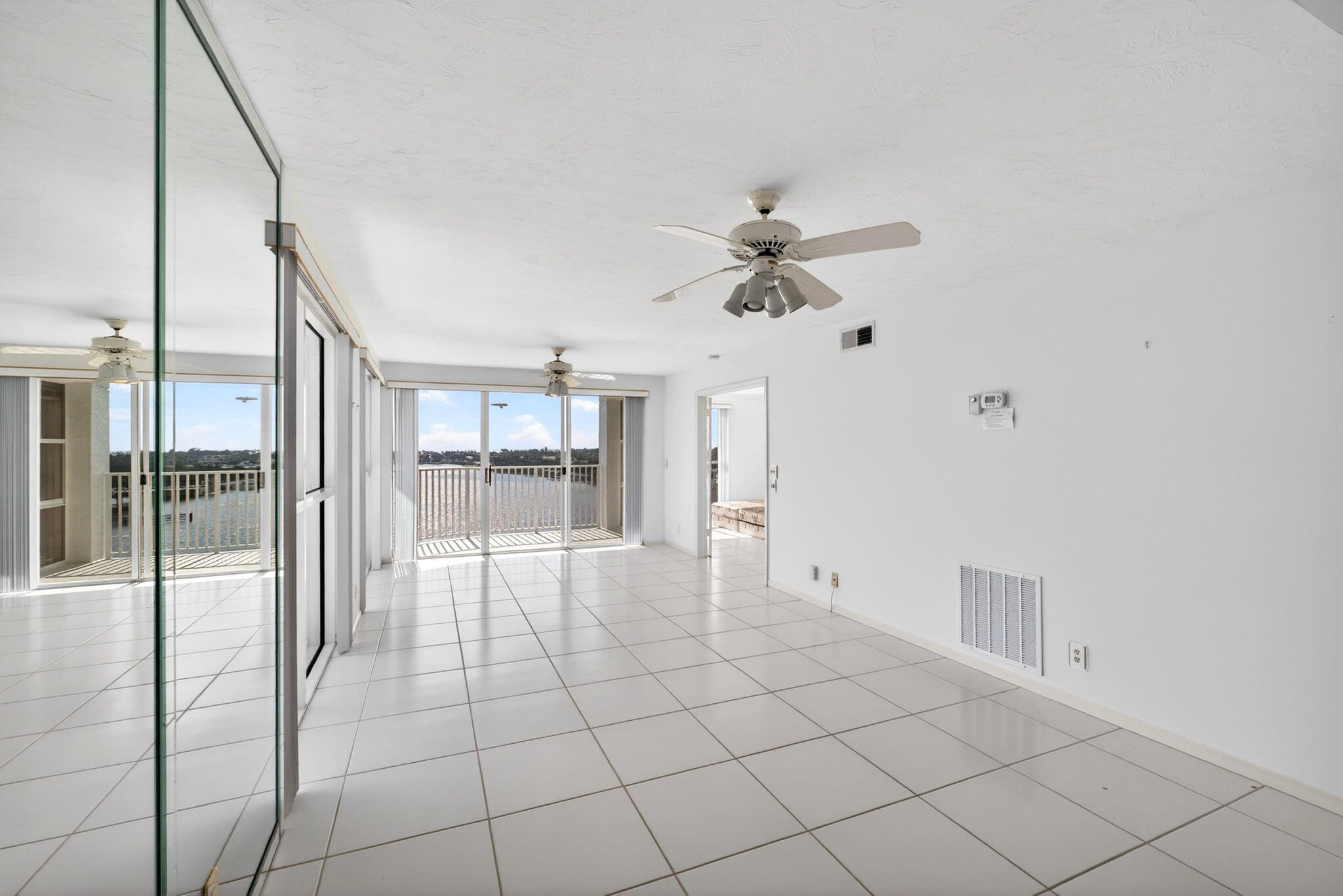 3901 S Flagler Drive 901